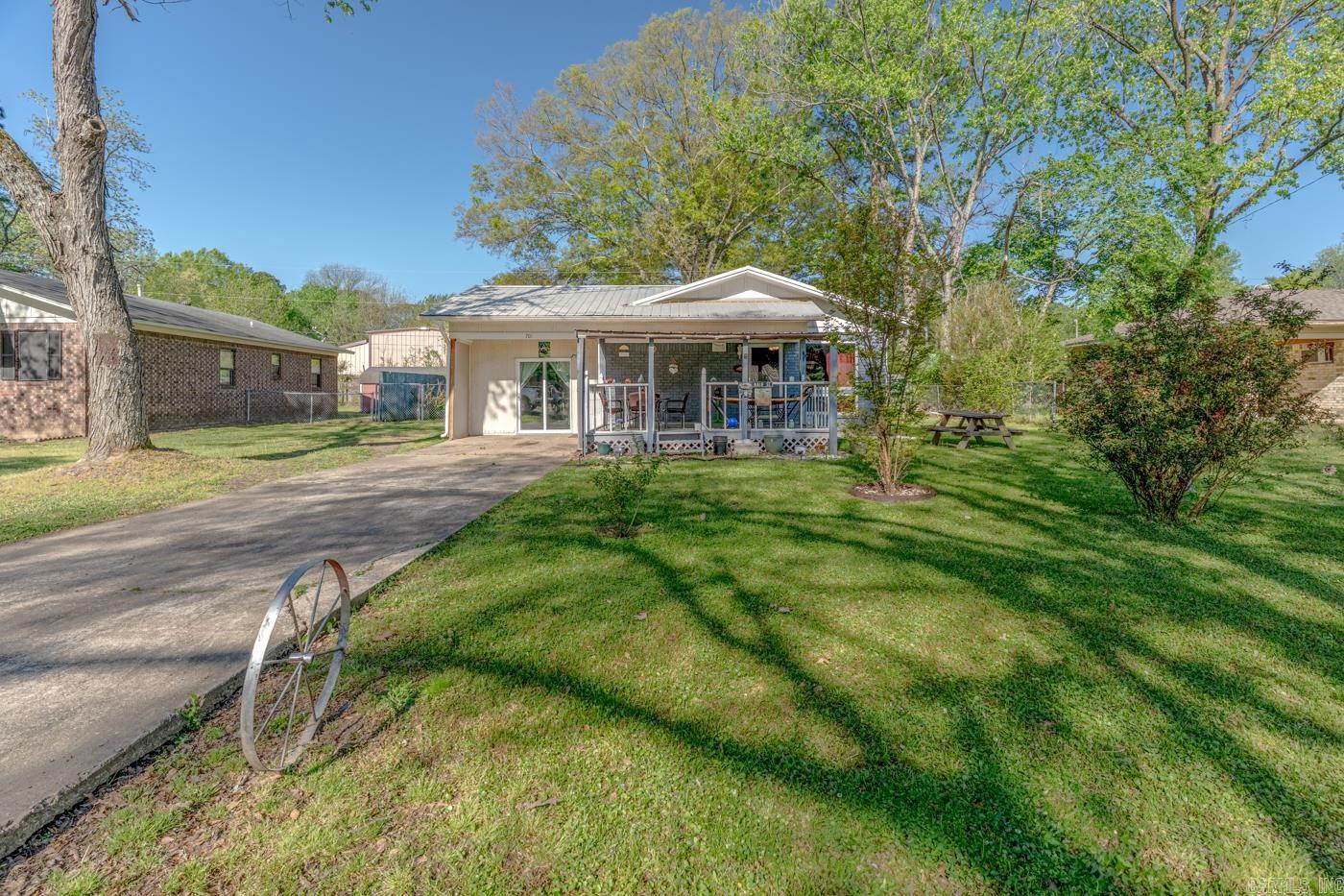 CLOYES & EMDE ADDN - Residential