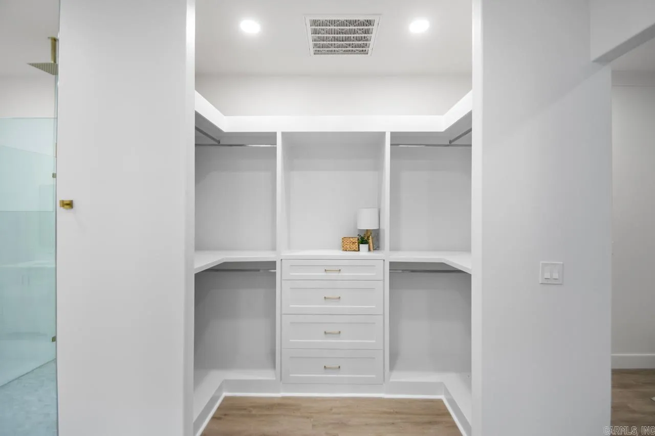 North Little Rock, Arkansas 72114, United States, 4 Bedrooms Bedrooms, ,3 BathroomsBathrooms,Residential,Active,26994