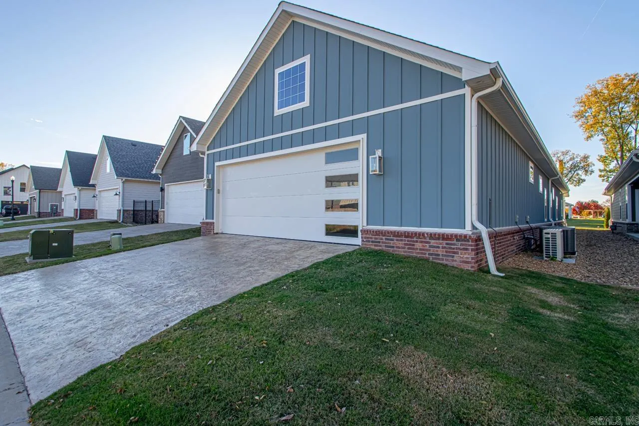 North Little Rock, Arkansas 72114, United States, 4 Bedrooms Bedrooms, ,3 BathroomsBathrooms,Residential,Active,26994