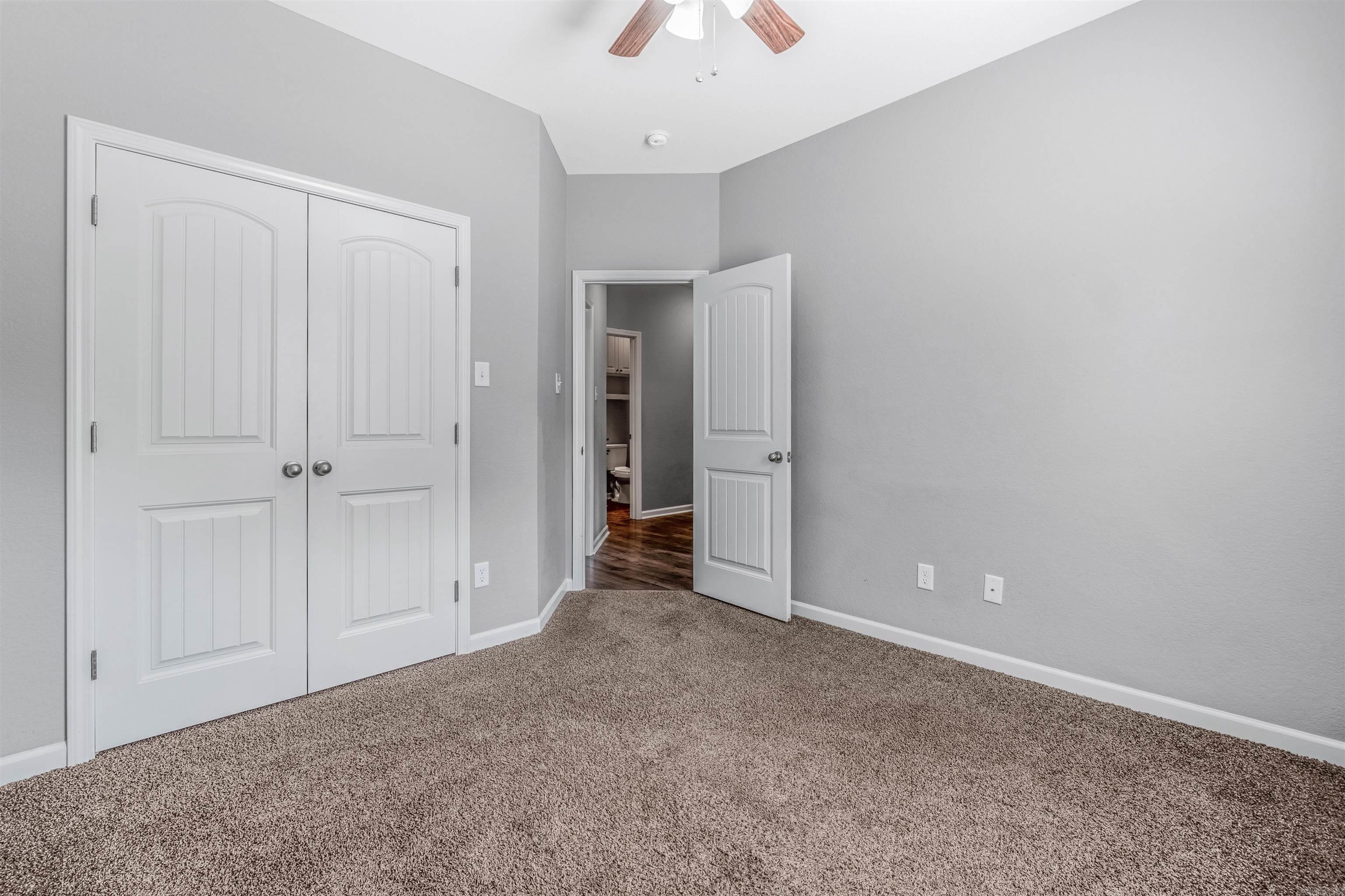 ARBOR OAKS - Residential