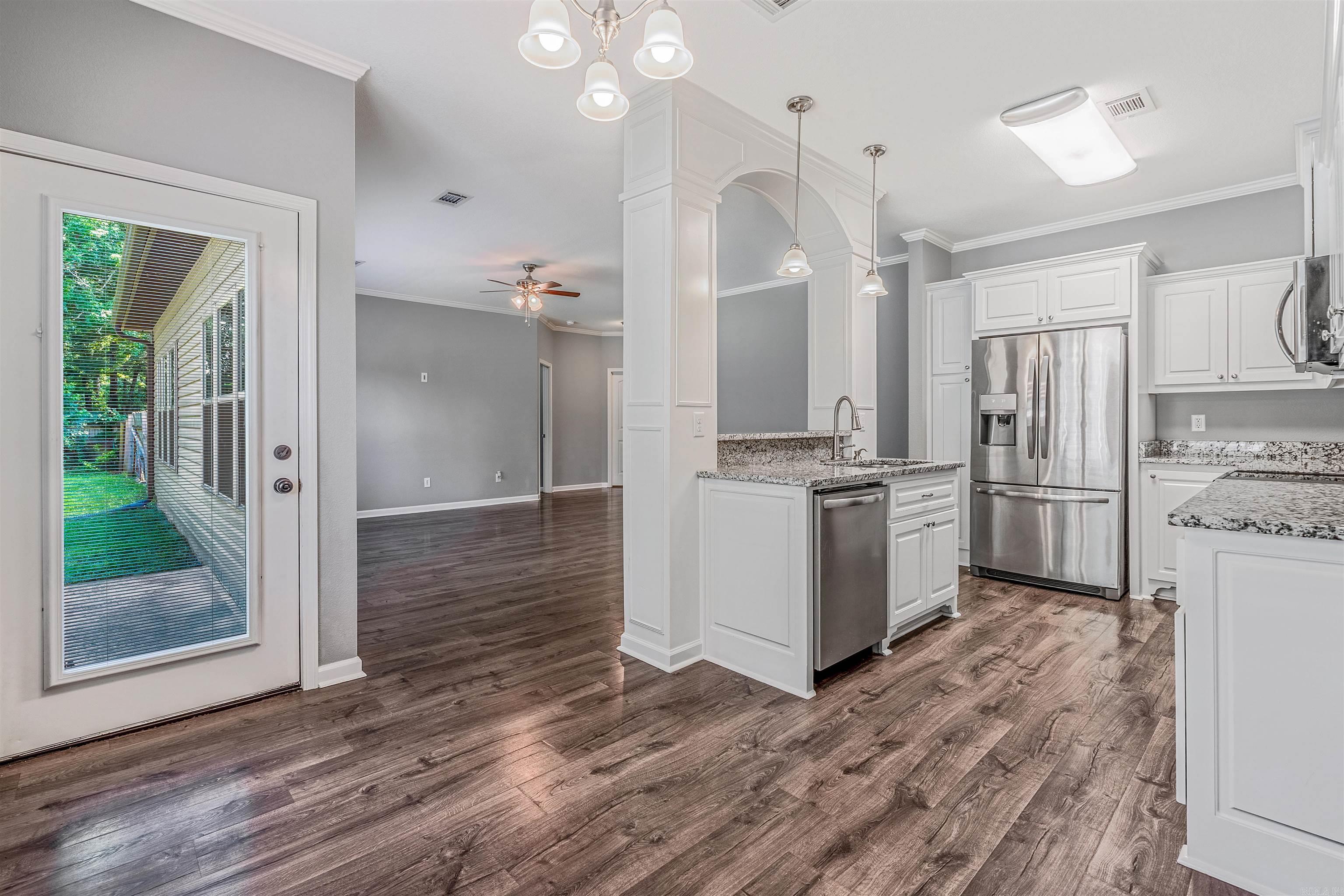 ARBOR OAKS - Residential