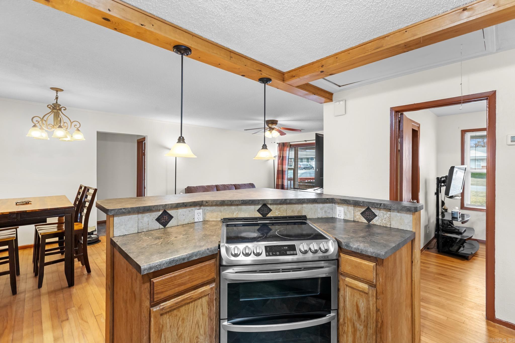 PLAZA HEIGHTS - Residential