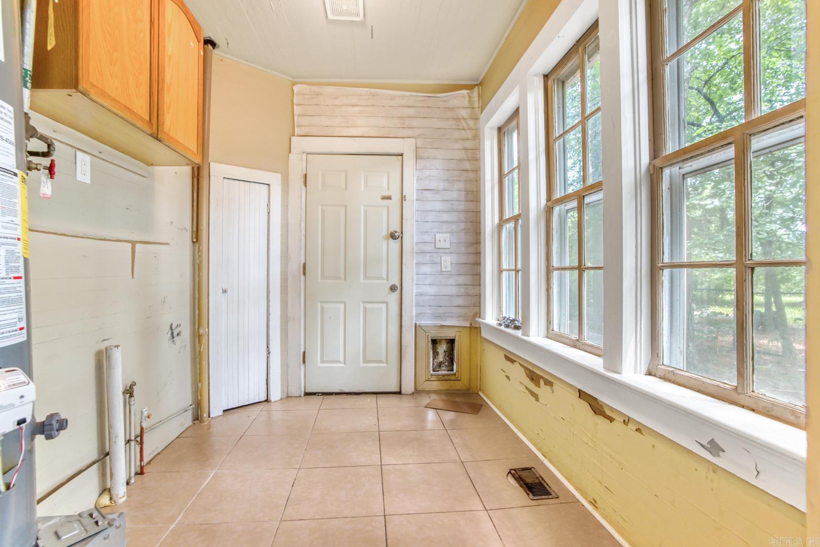 ORIGINAL TOWN-BRYANT - Residential