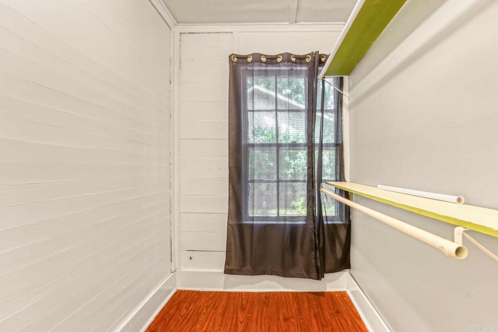 ORIGINAL TOWN-BRYANT - Residential