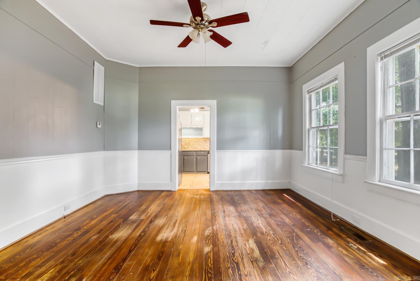 ORIGINAL TOWN-BRYANT - Residential