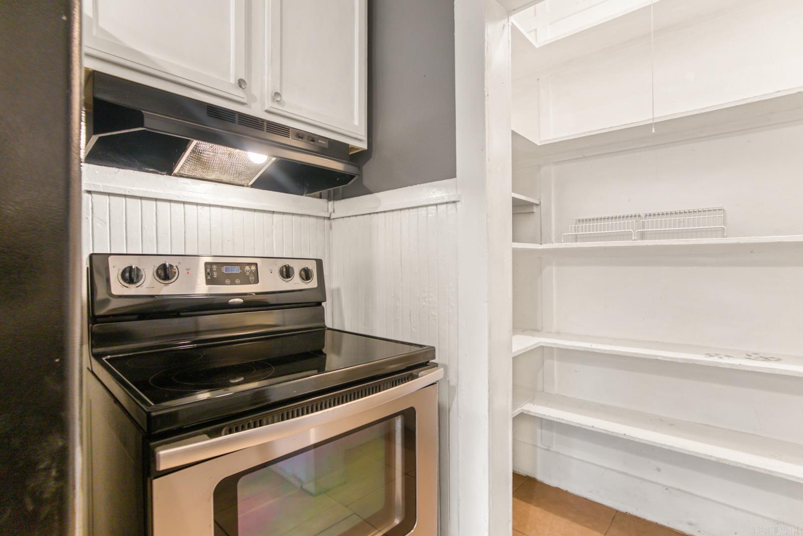 ORIGINAL TOWN-BRYANT - Residential