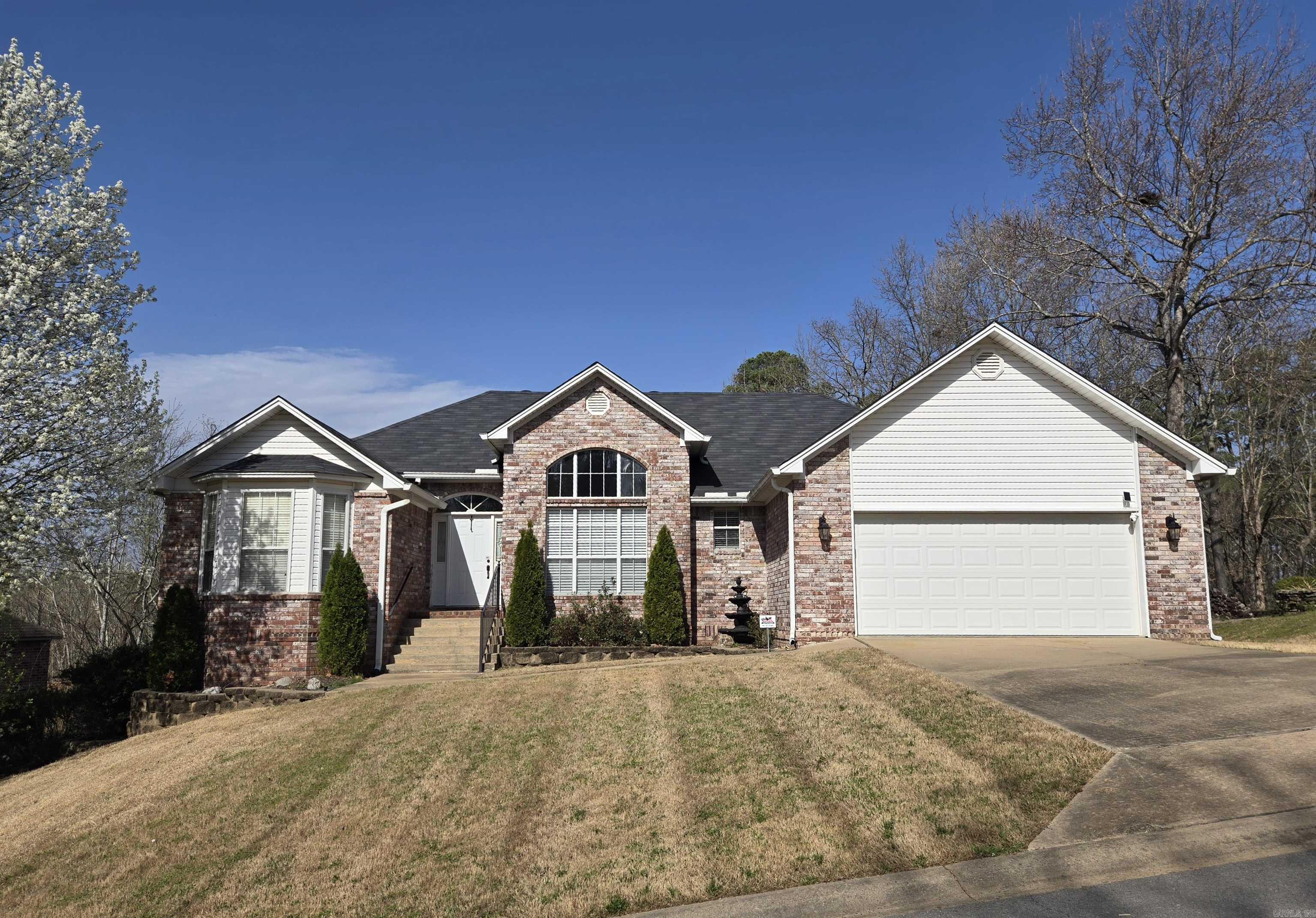 RIVER OAKS - Residential