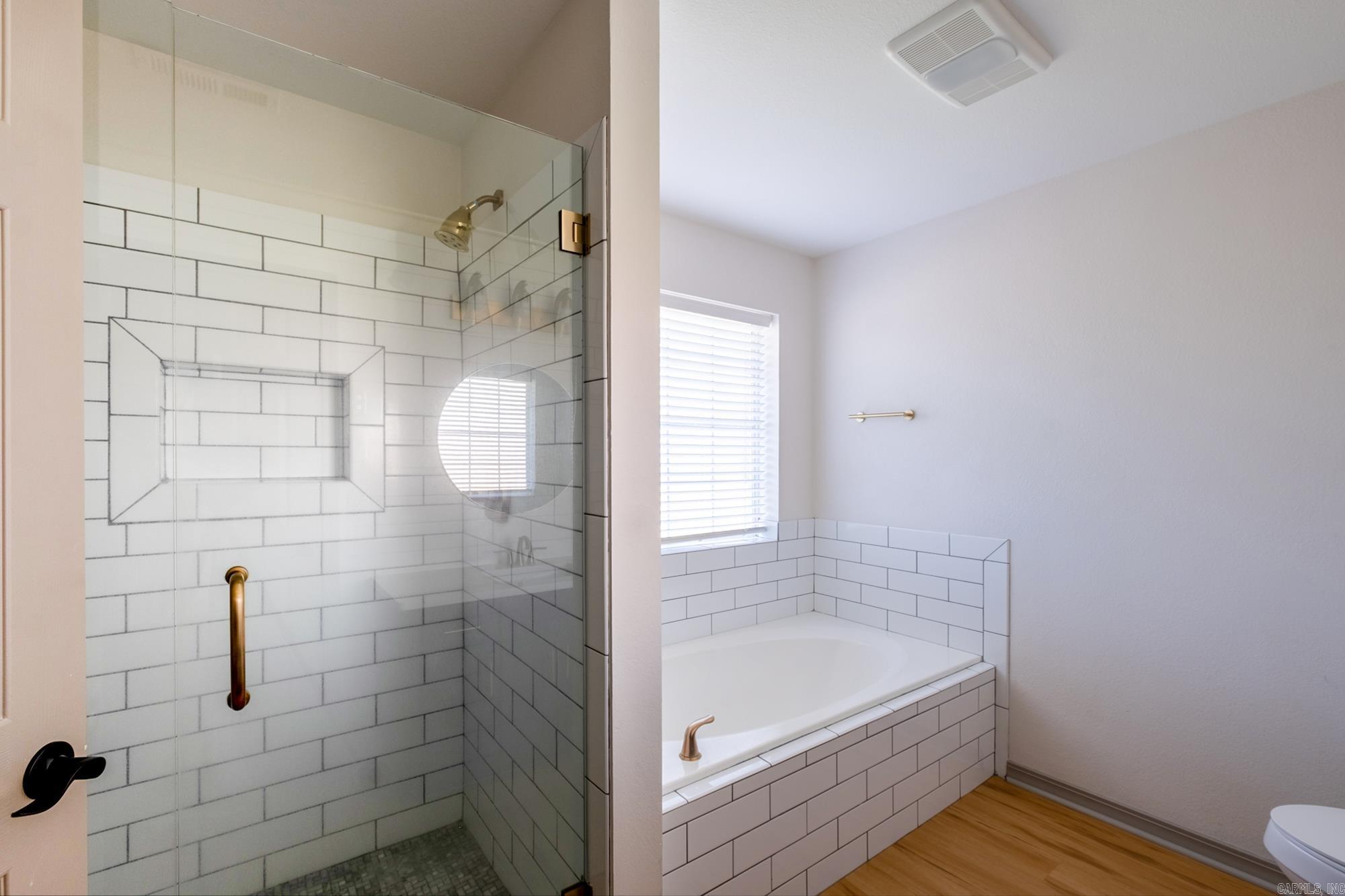 Countrywood Unit IV - Residential Lease