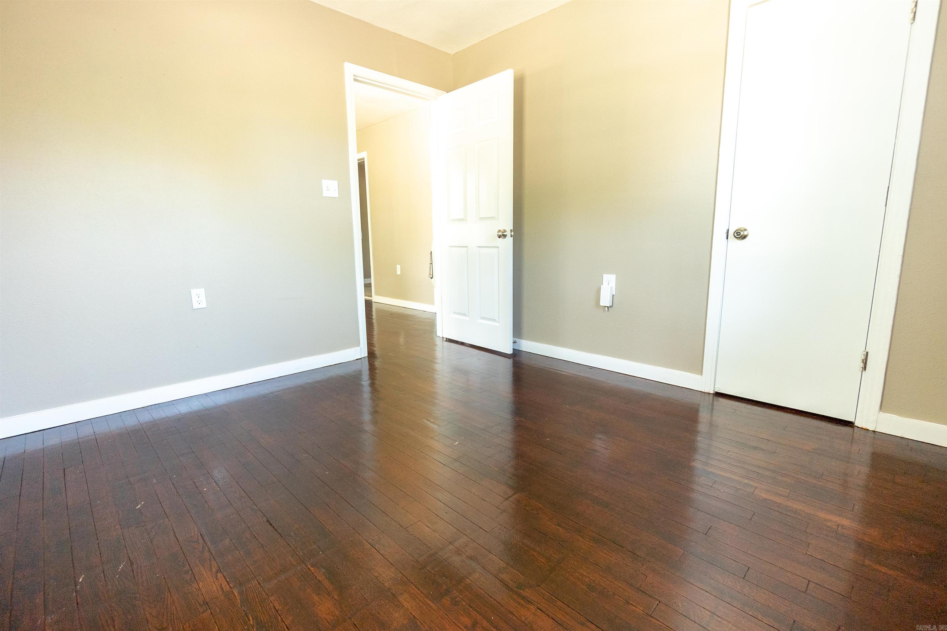 BARROW JOHN - Residential