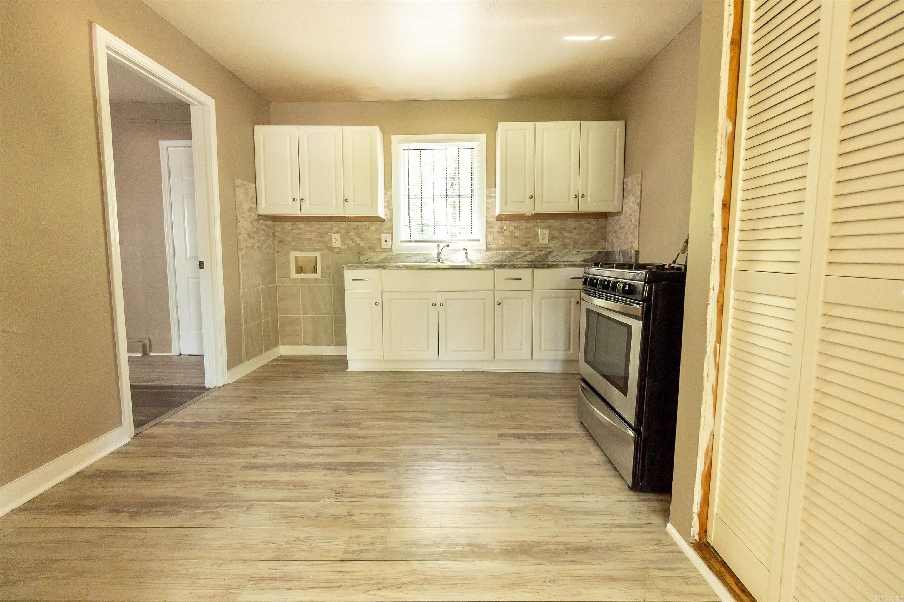 BARROW JOHN - Residential