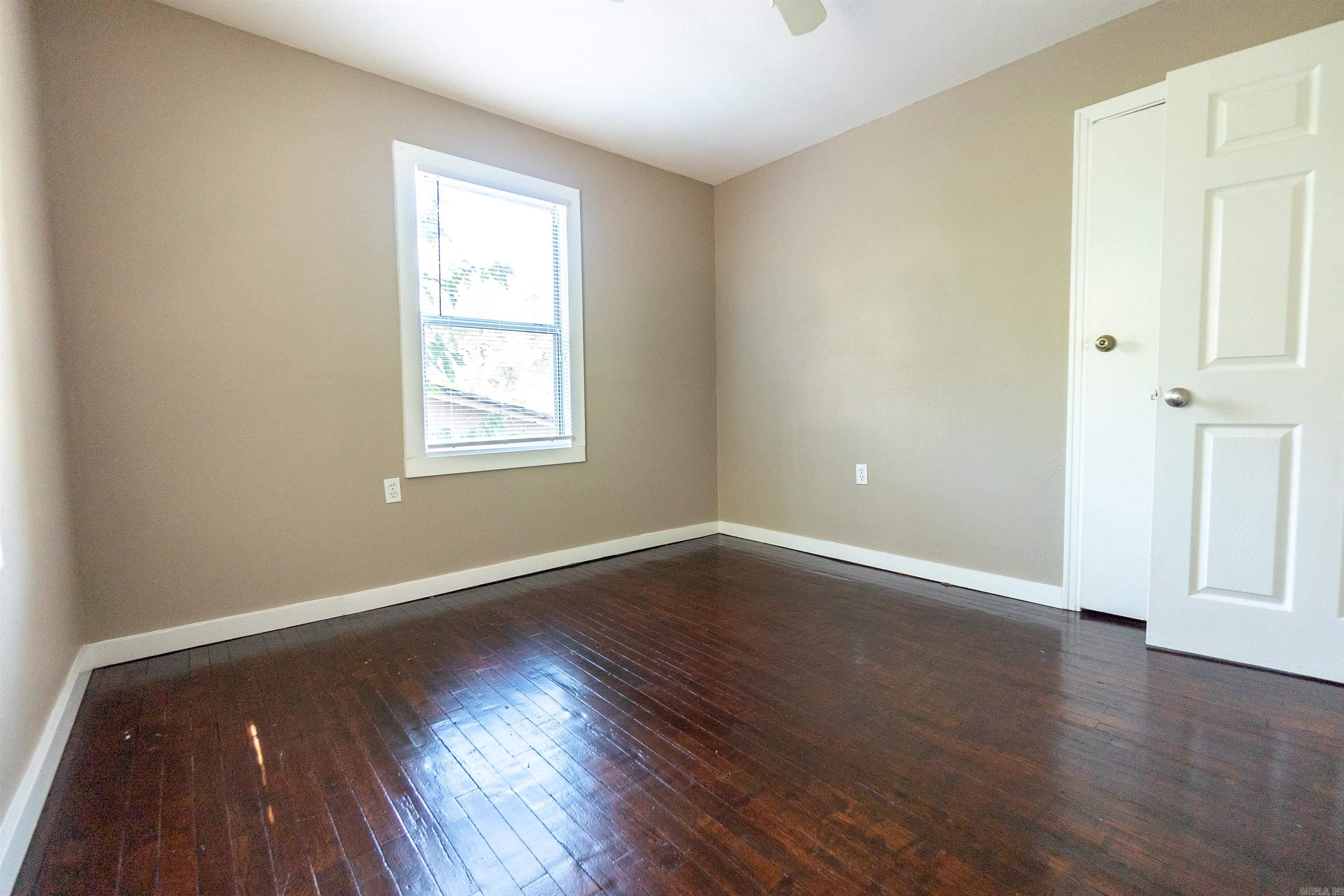 BARROW JOHN - Residential