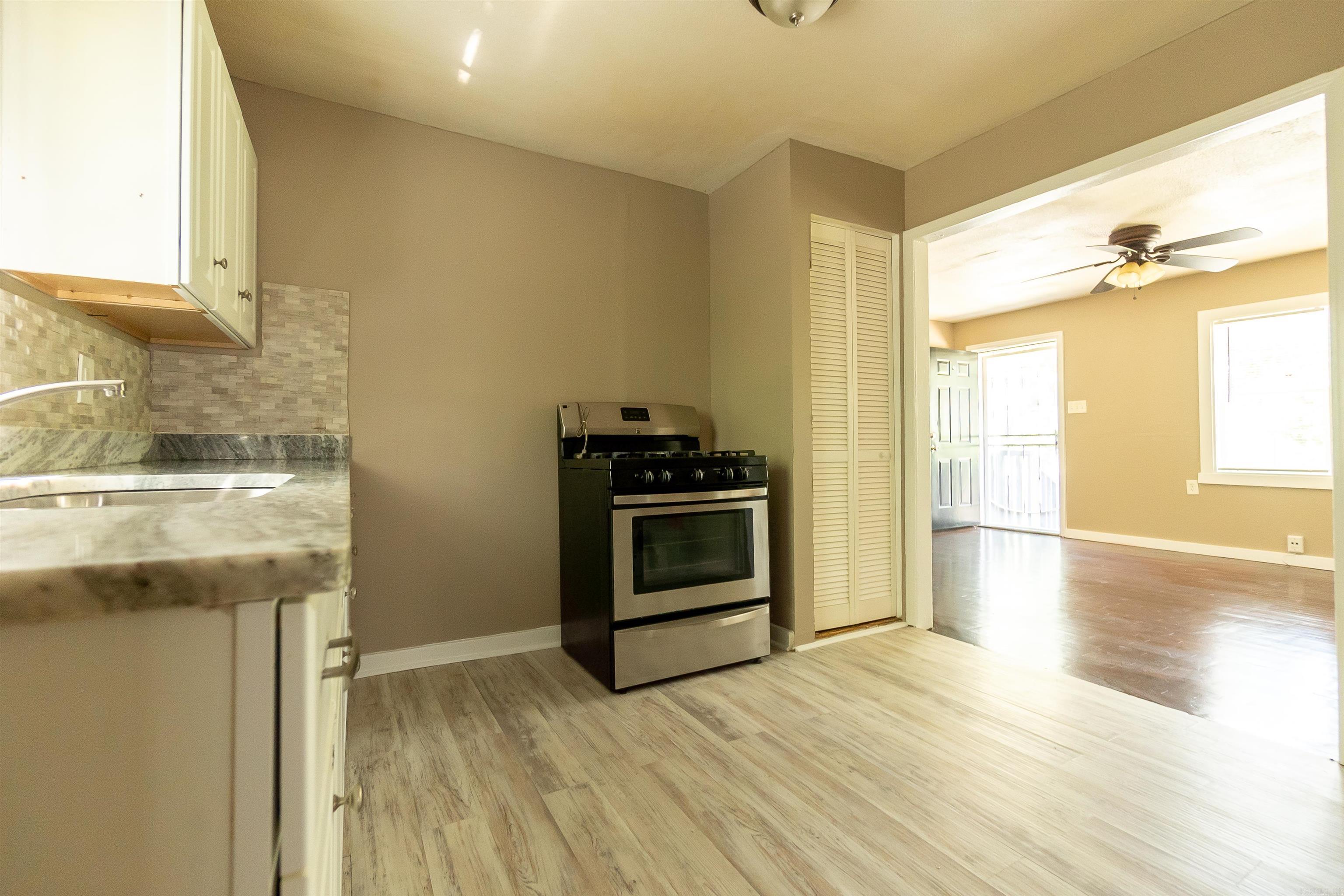 BARROW JOHN - Residential