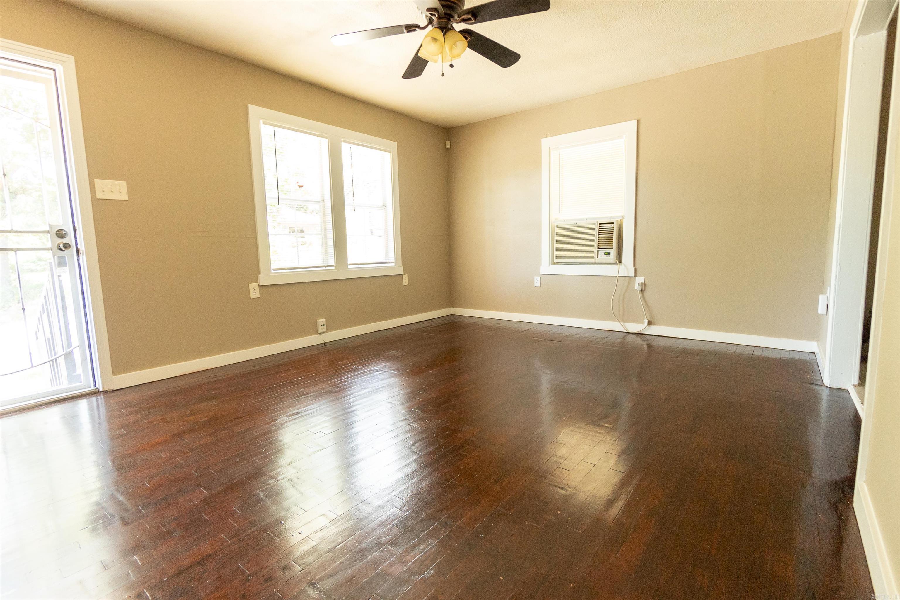 BARROW JOHN - Residential