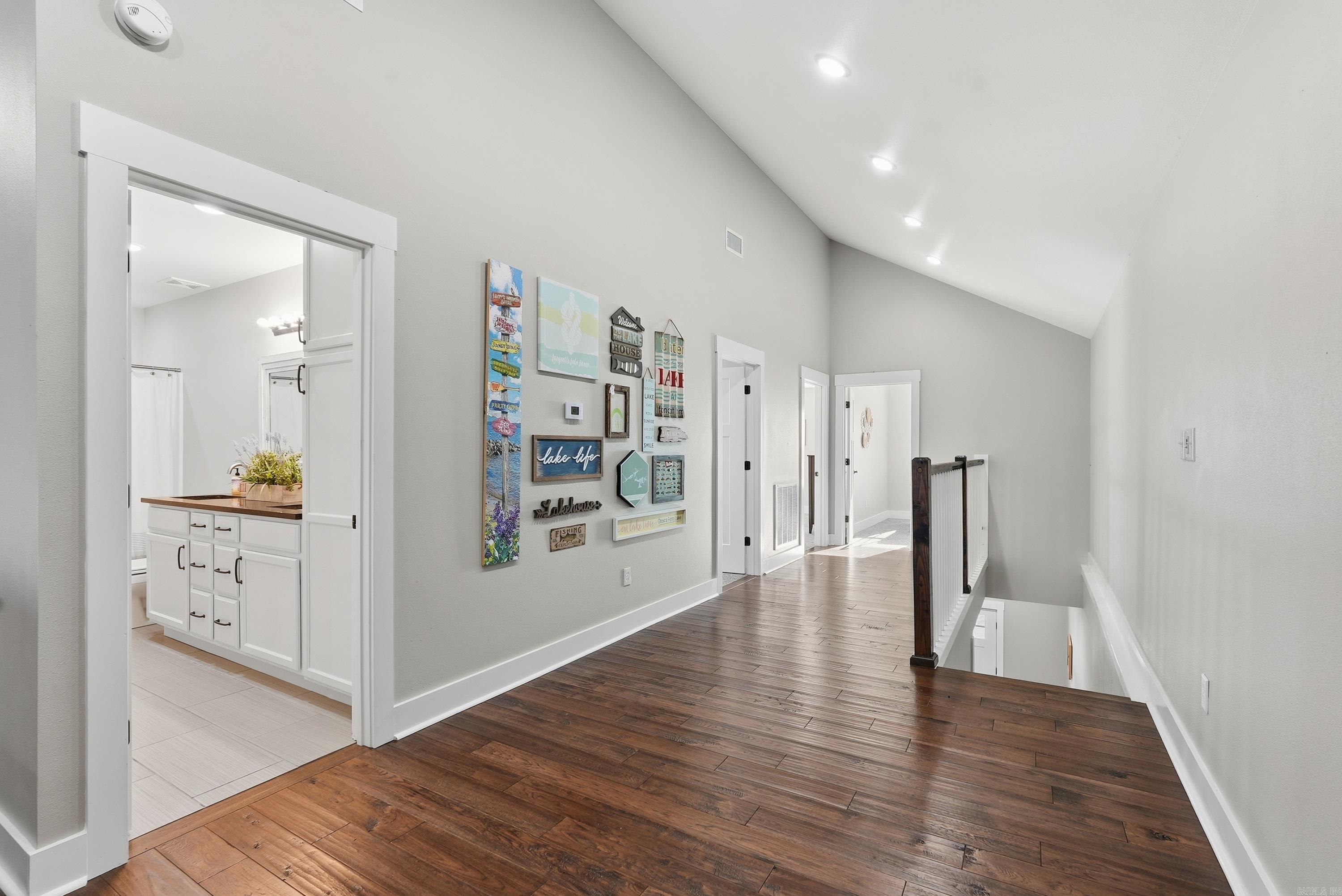 Watersedge Estates - Residential