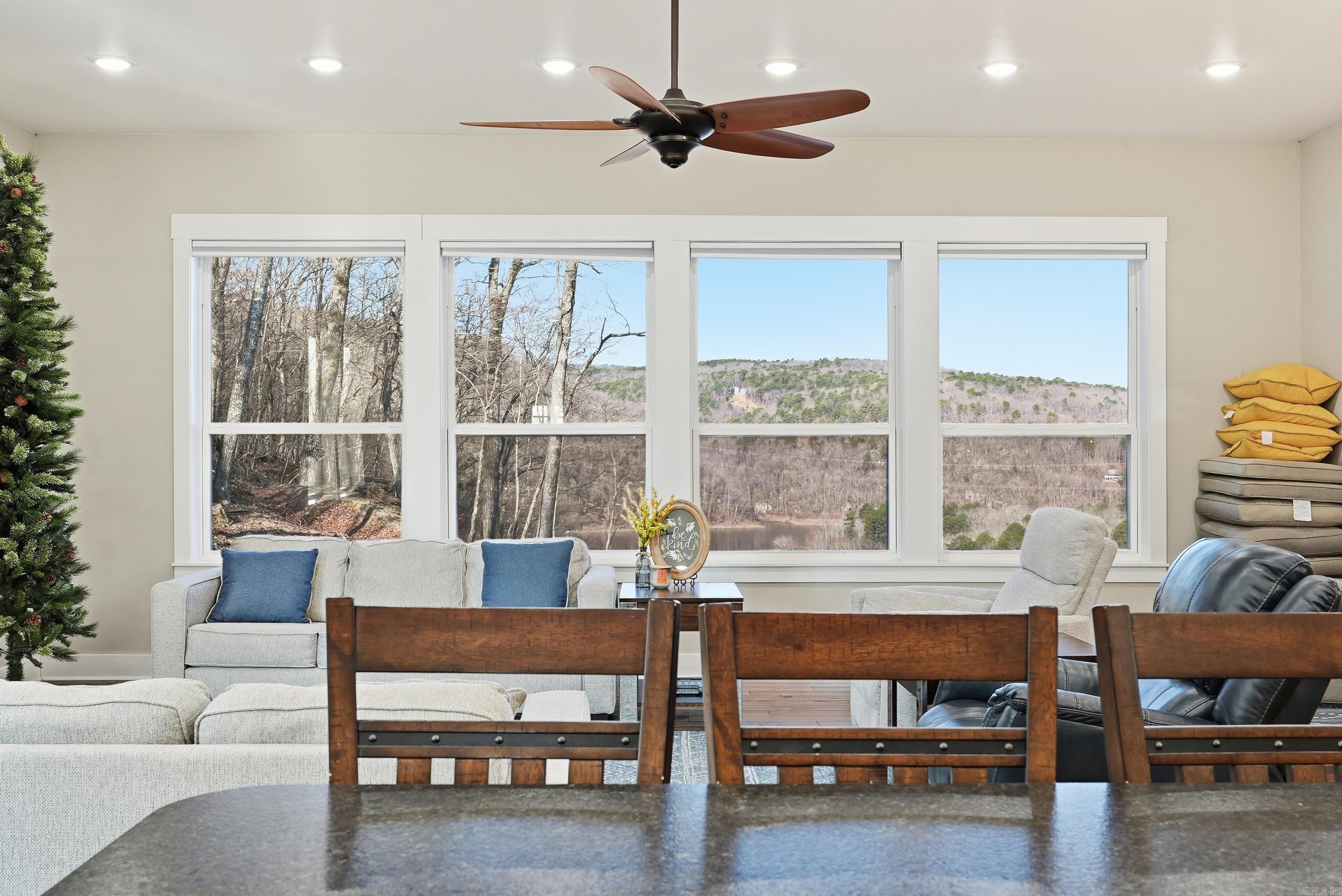 Watersedge Estates - Residential