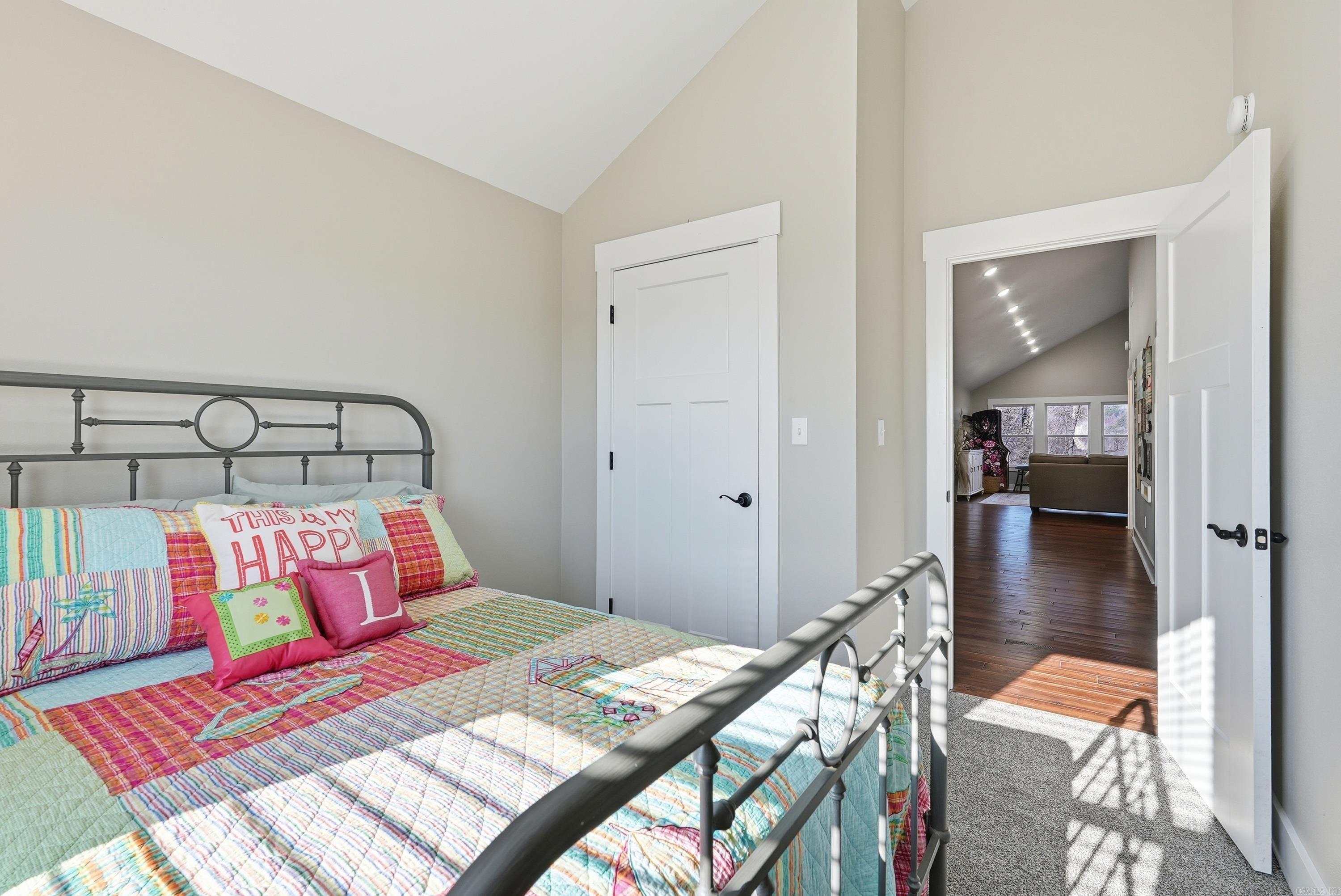 Watersedge Estates - Residential