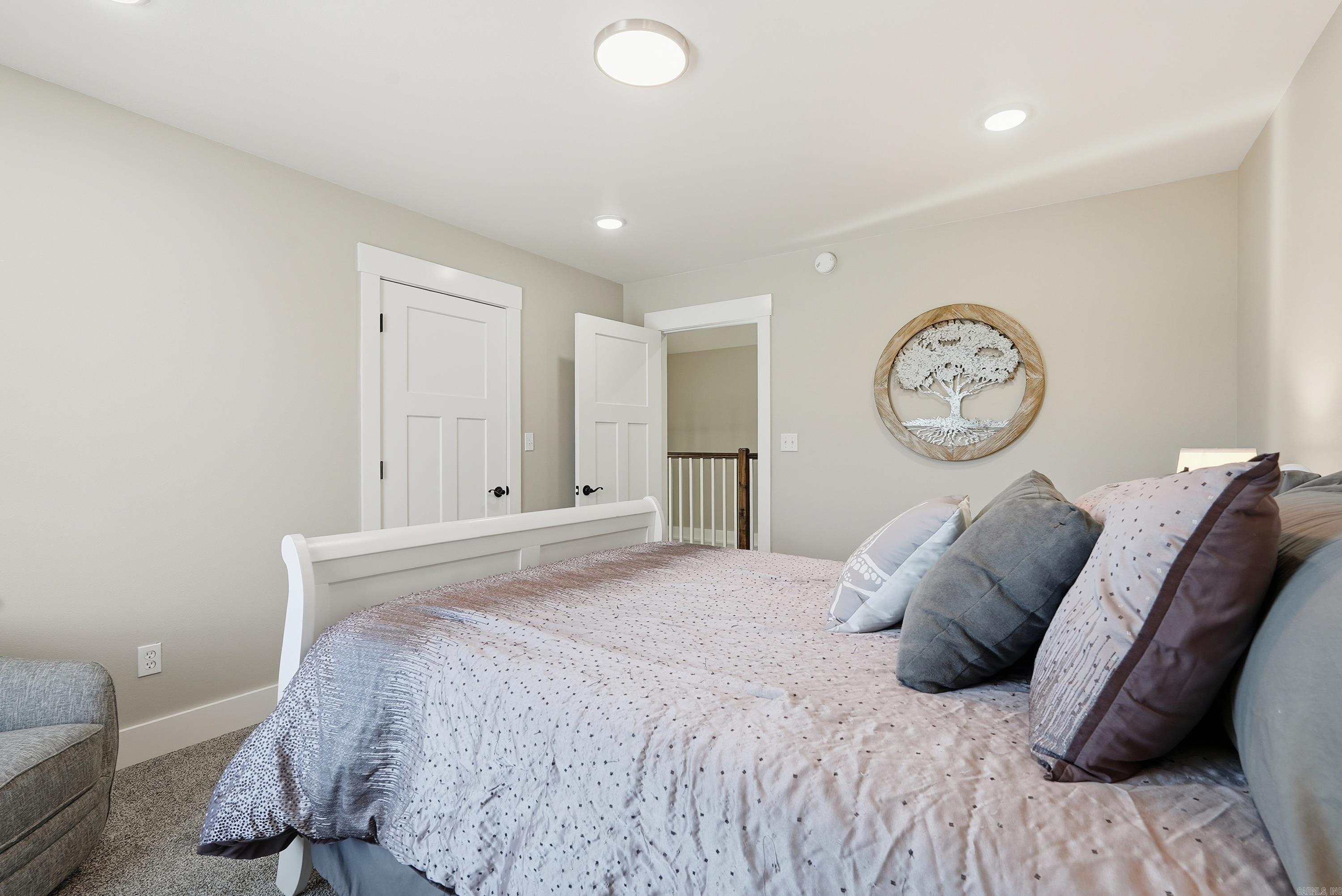 Watersedge Estates - Residential