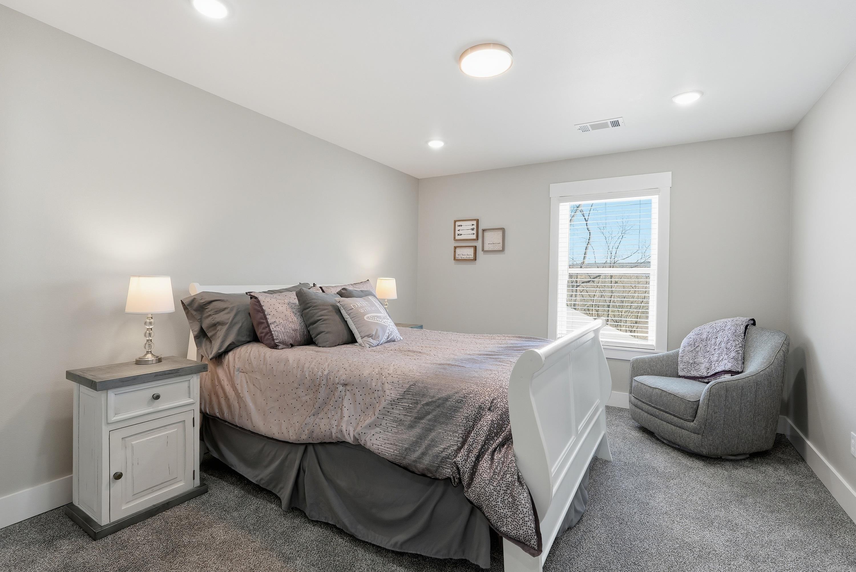 Watersedge Estates - Residential