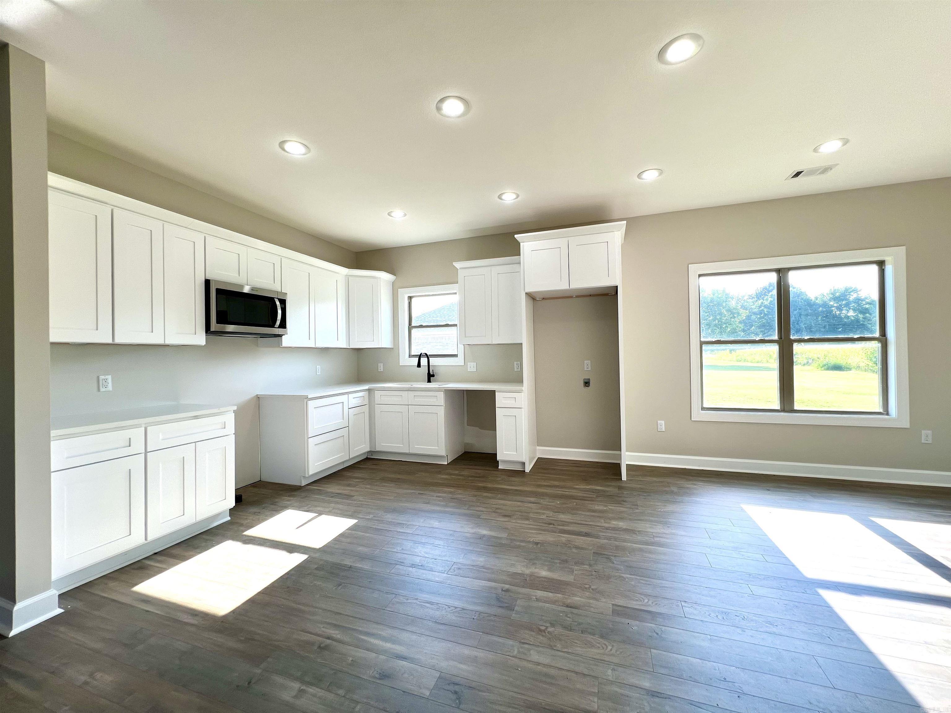 STELLA ESTATES - Residential