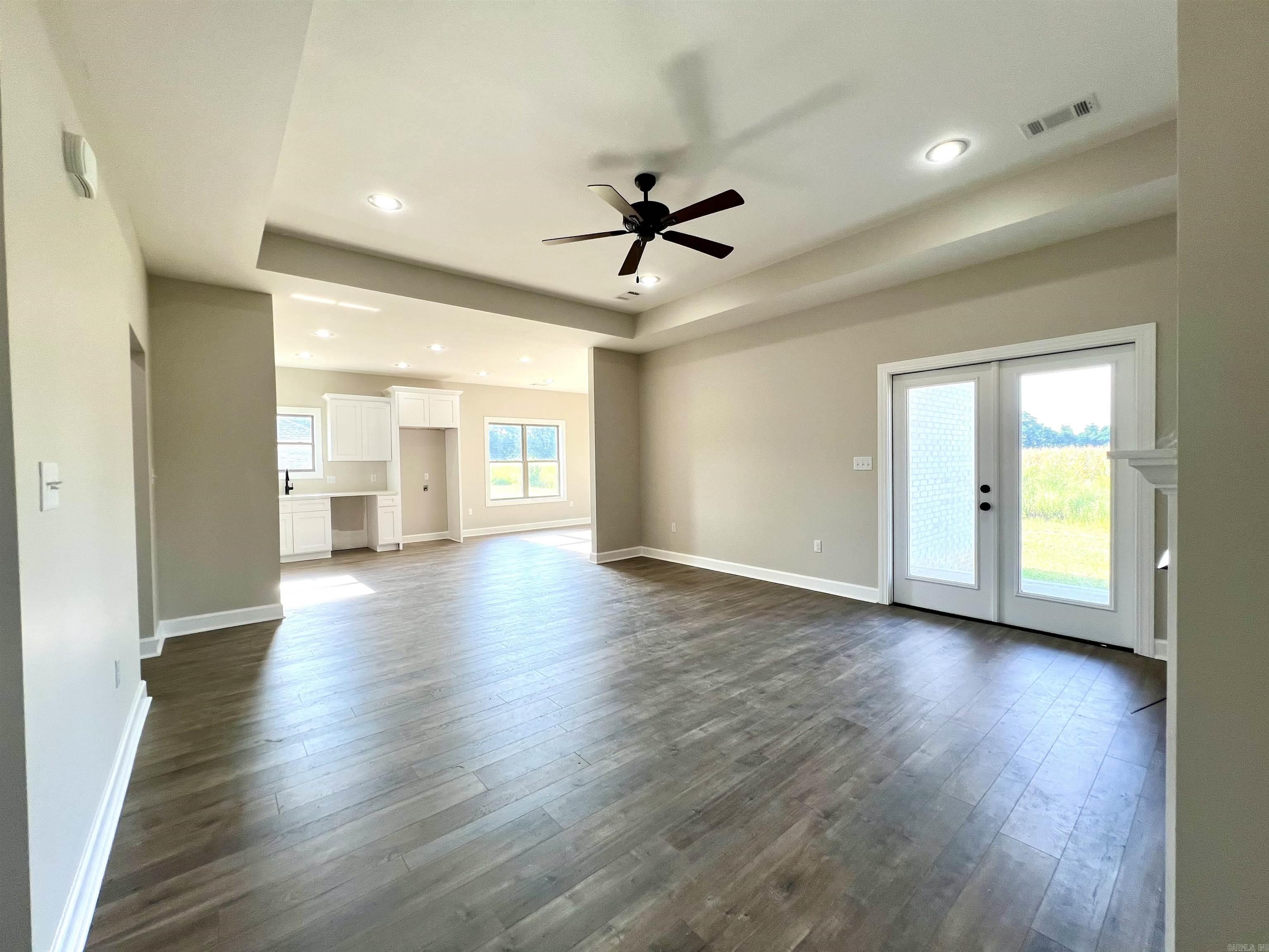 STELLA ESTATES - Residential