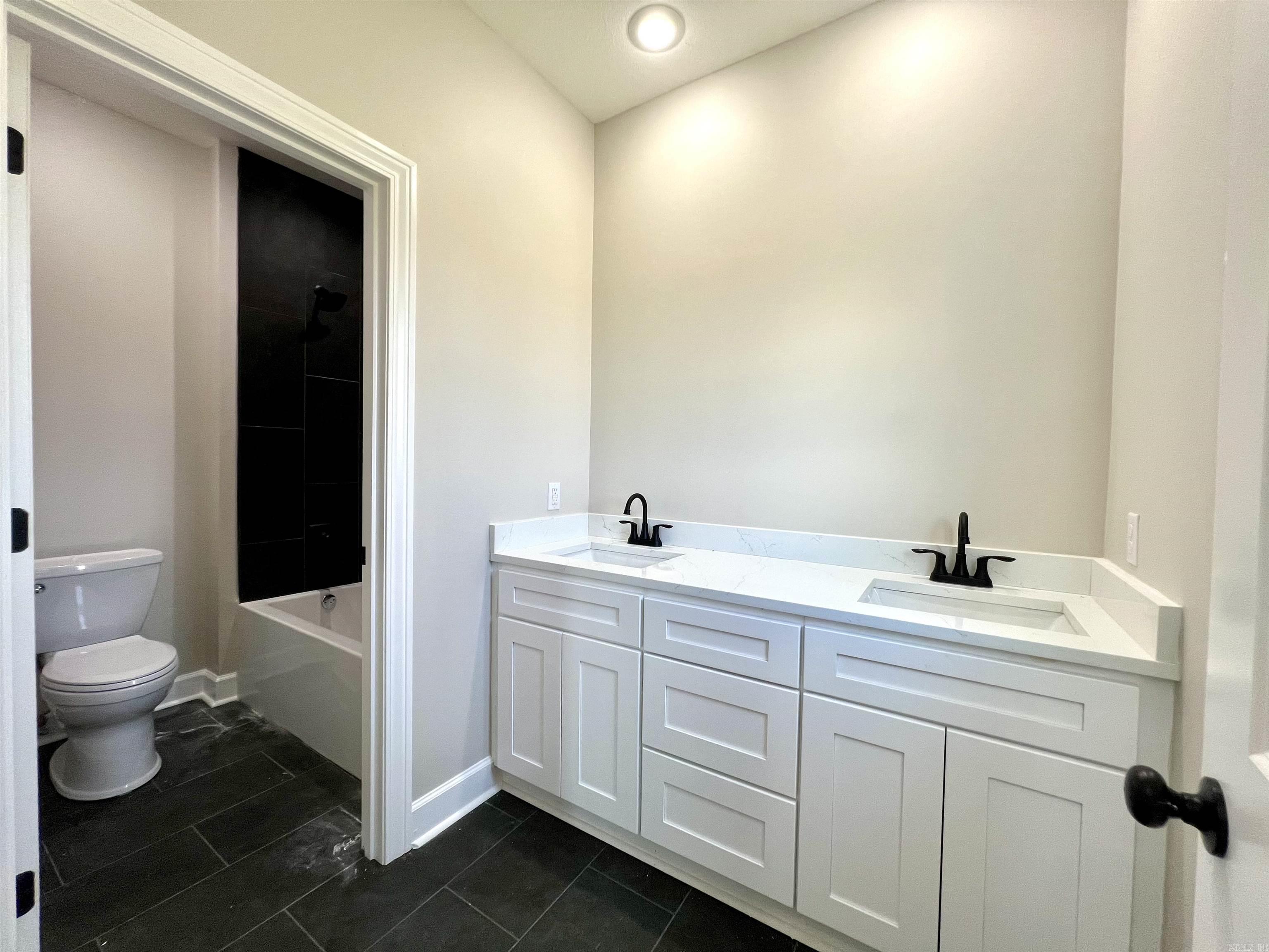 STELLA ESTATES - Residential