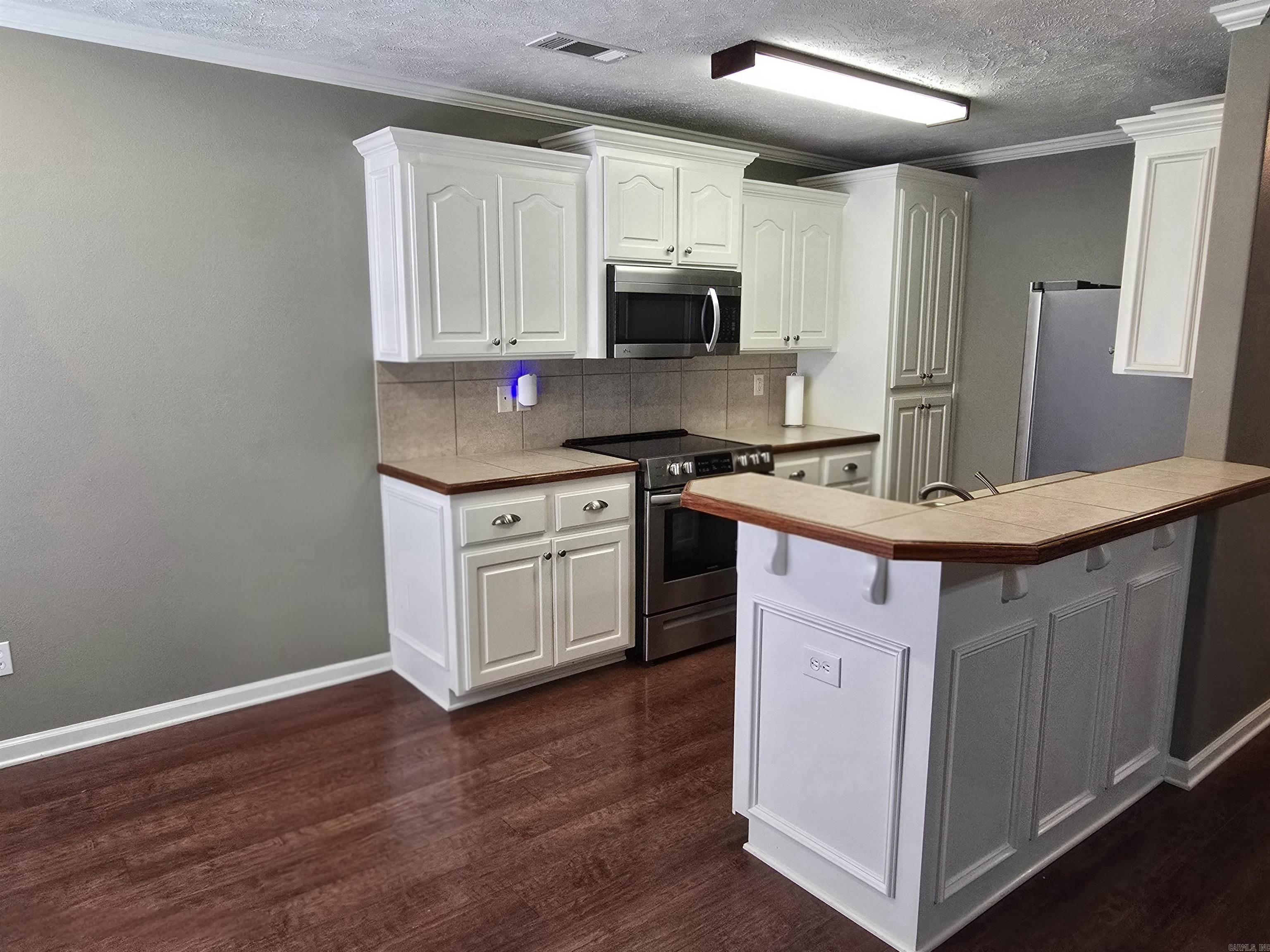 WEATHERING HEIGHTS - Residential