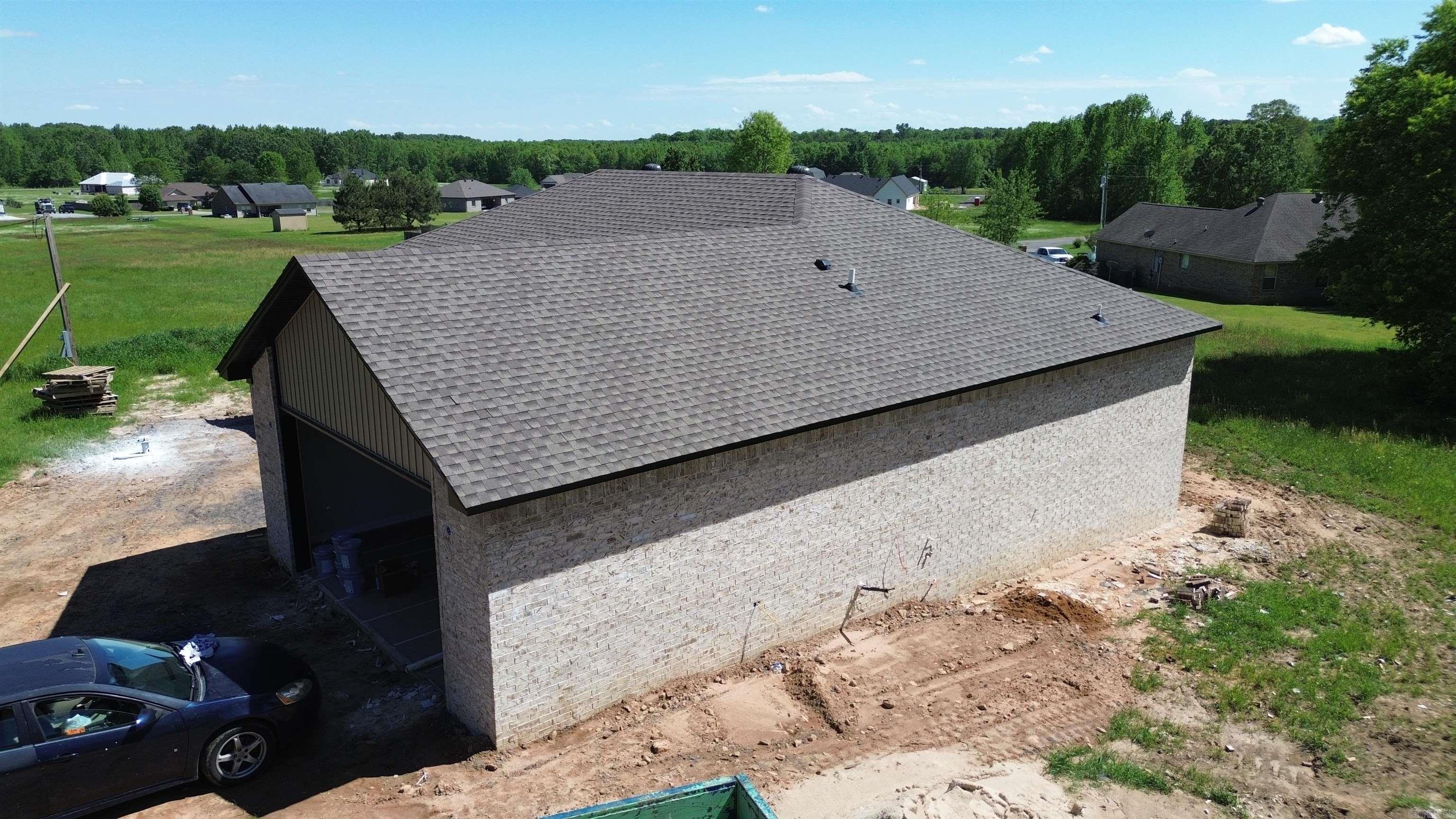 VALLEY BROOK ESTATES - Residential