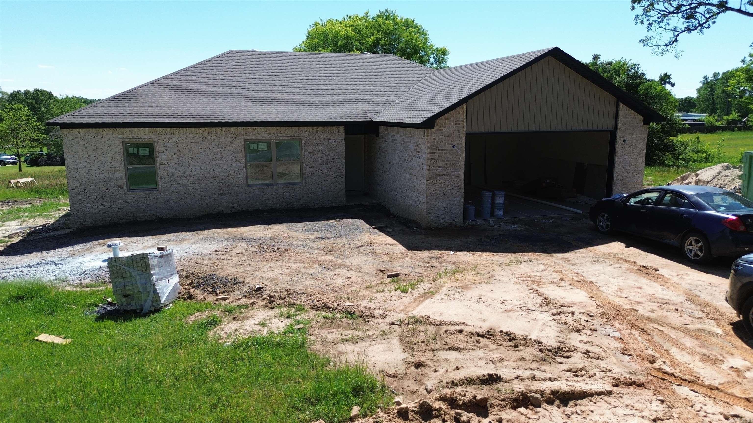 VALLEY BROOK ESTATES - Residential