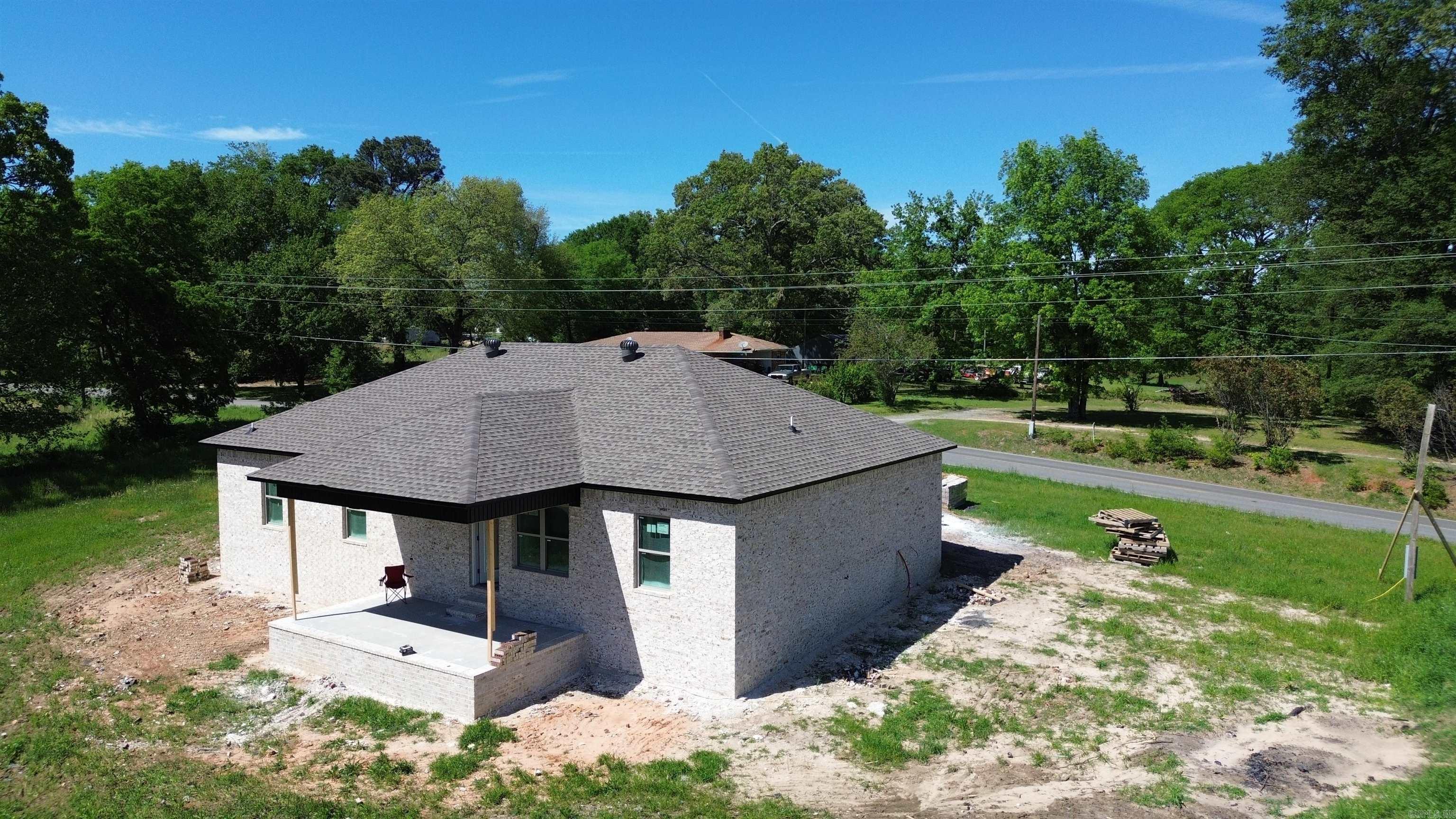 VALLEY BROOK ESTATES - Residential