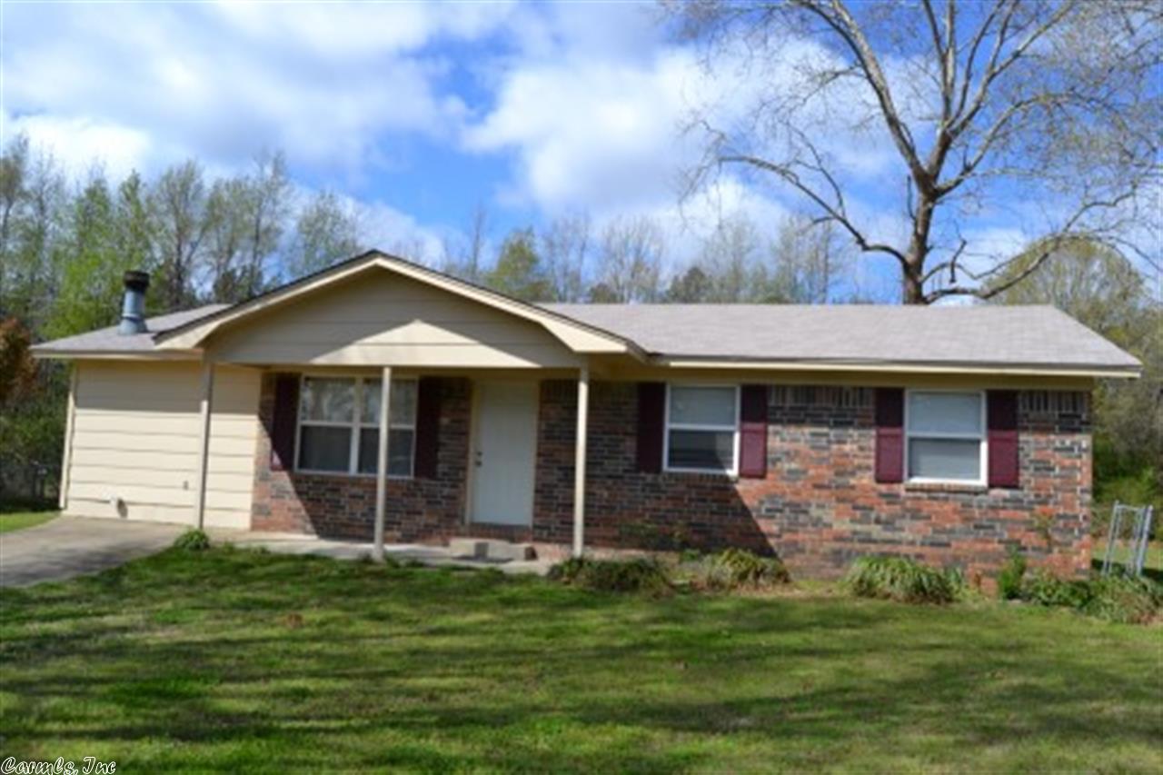 Great starter home or investment property in quiet cul de sac location near base, shopping and highway. Redecorated throughout with new paint, new carpet and vinyl, new light fixtures, new range, disposal, dishwasher, sink, faucets, vent hood. New bath fixtures. Insulated windows & doors for high energy efficiency. Nice den with cozy wood burning fireplace. Move-in Ready!