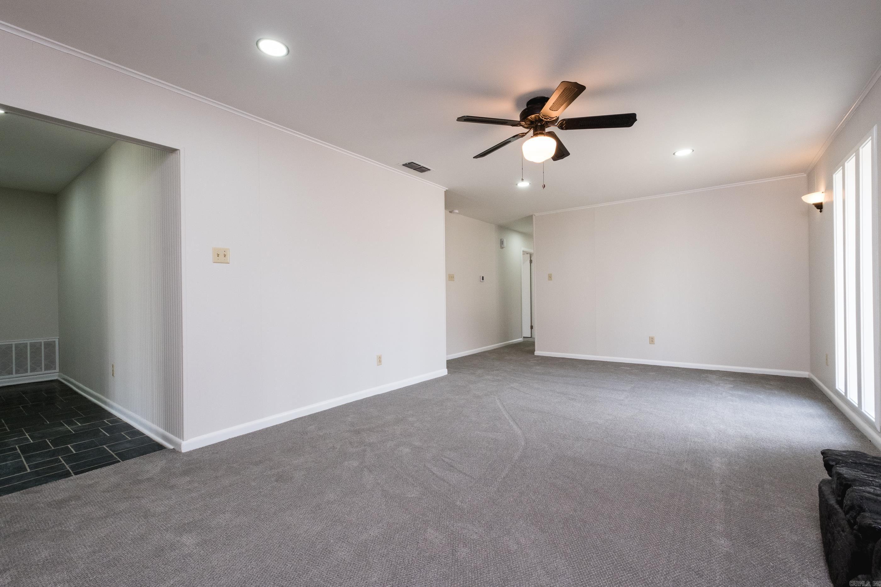 STURBRIDGE - Residential