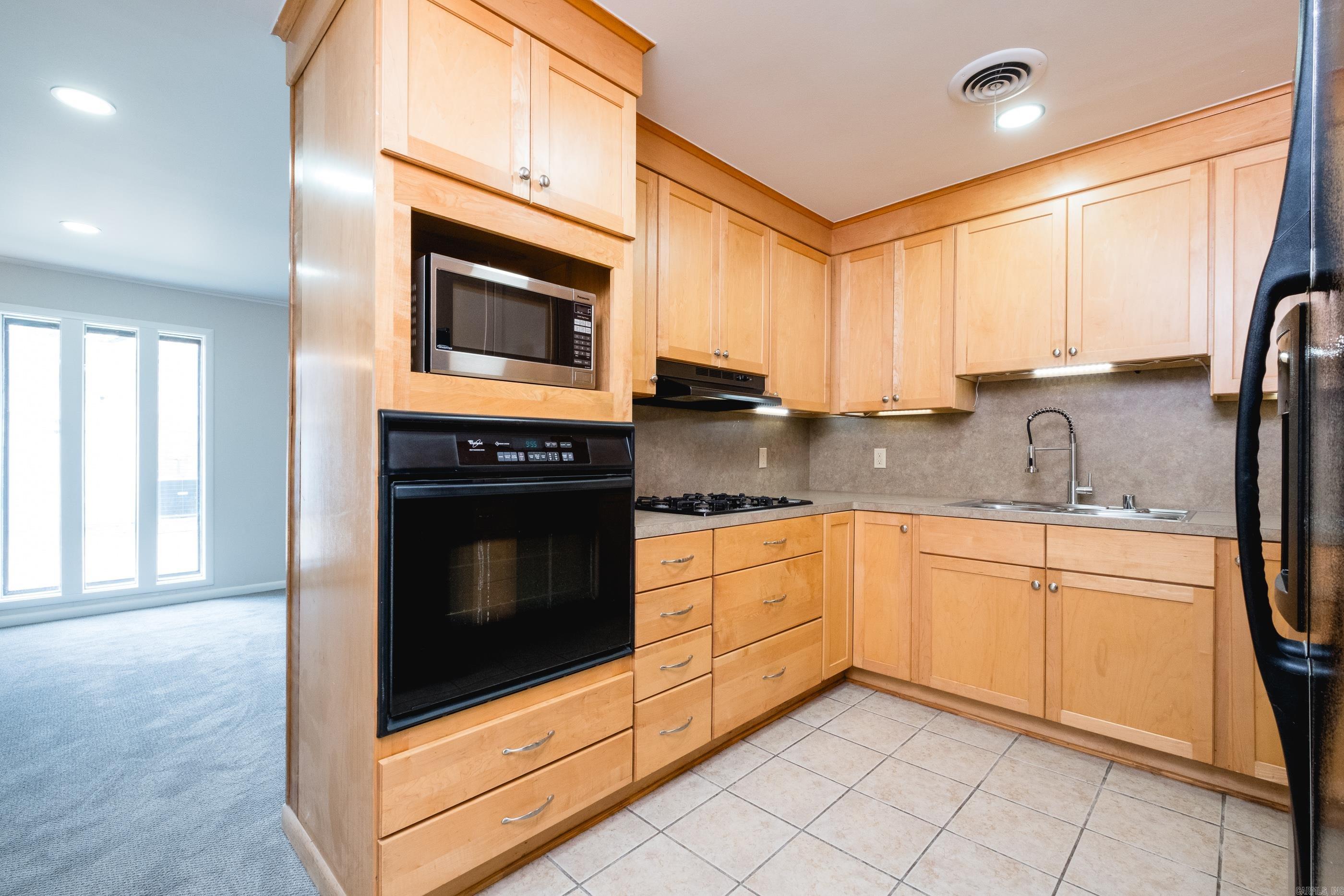 STURBRIDGE - Residential