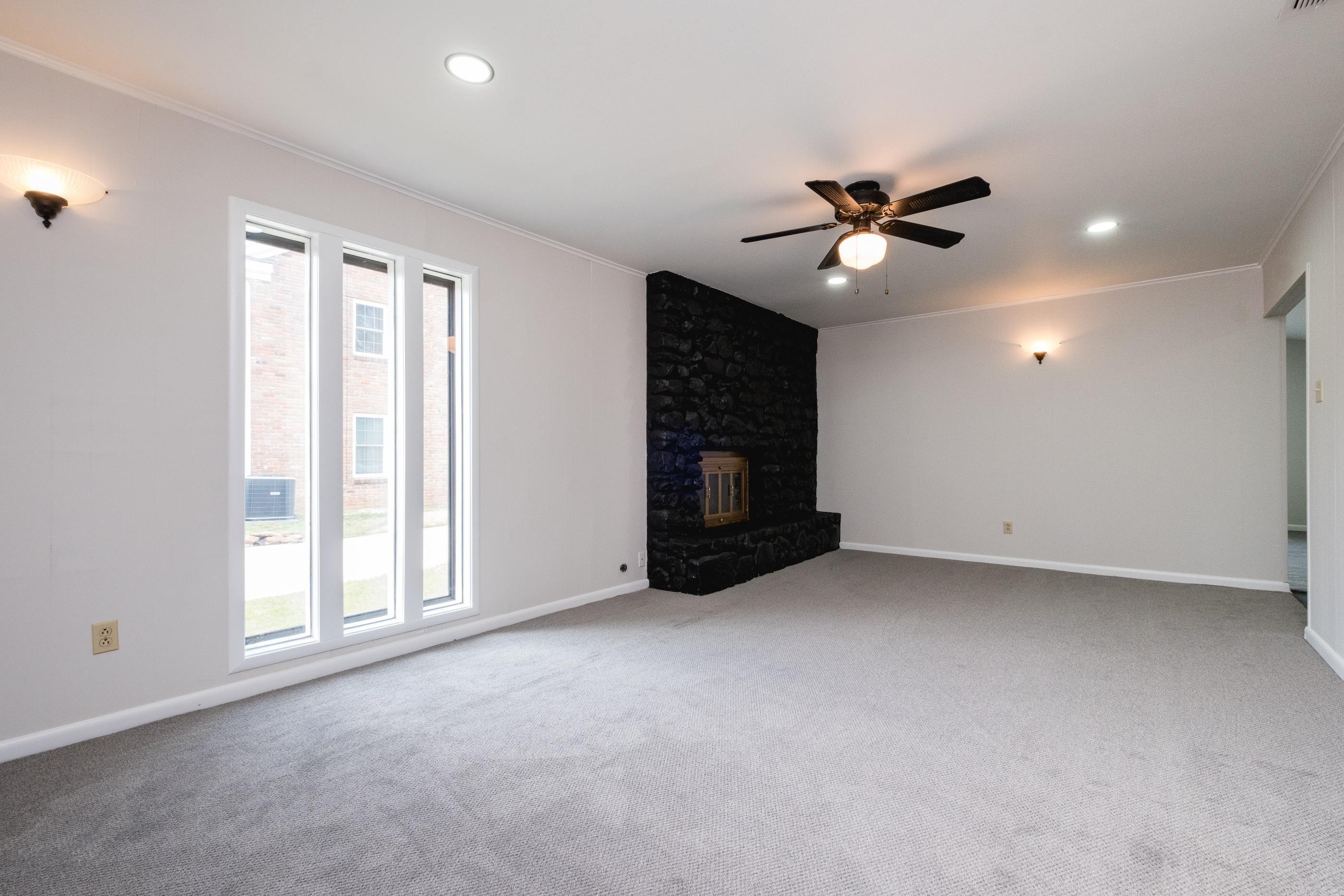 STURBRIDGE - Residential