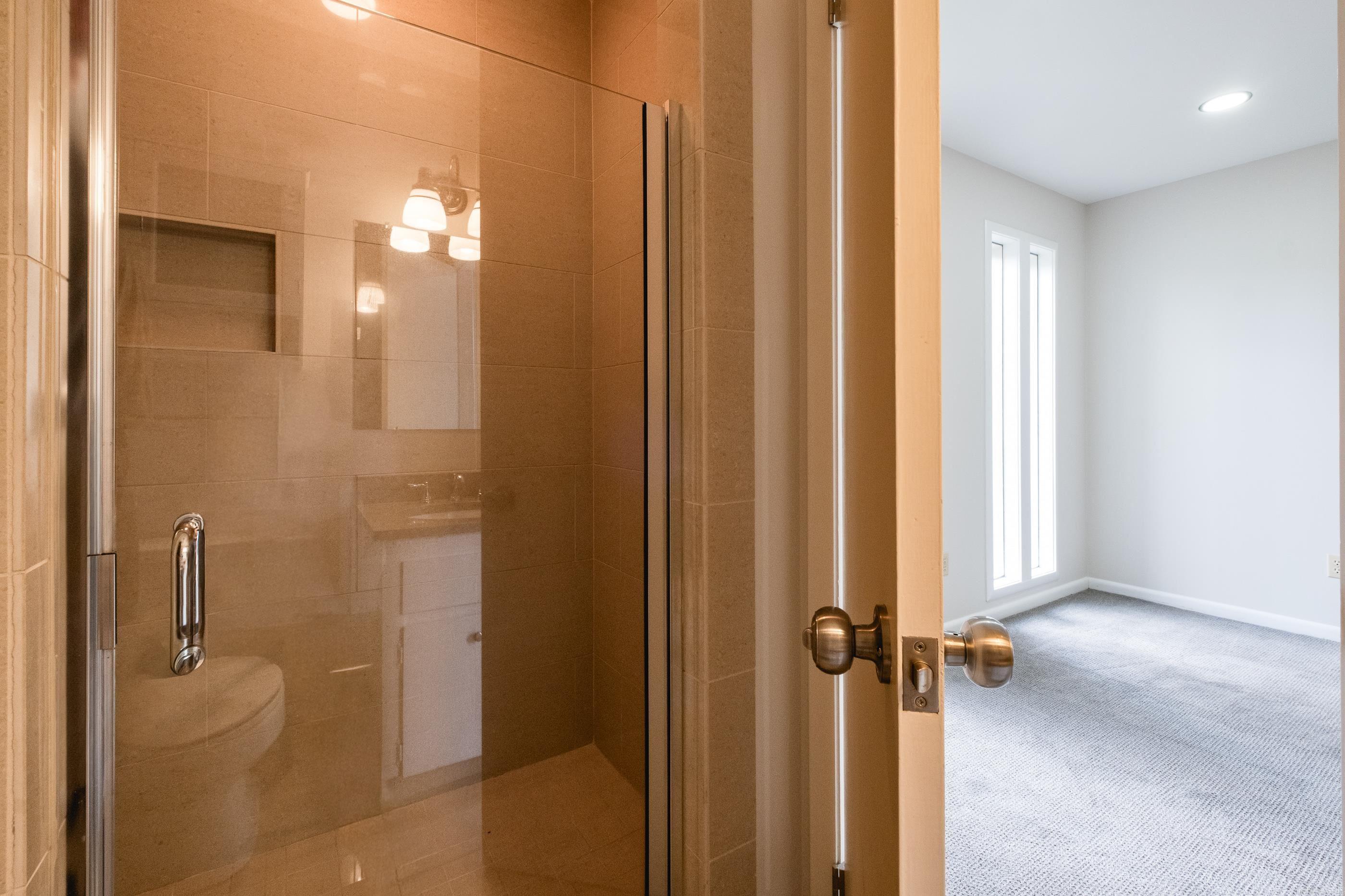 STURBRIDGE - Residential