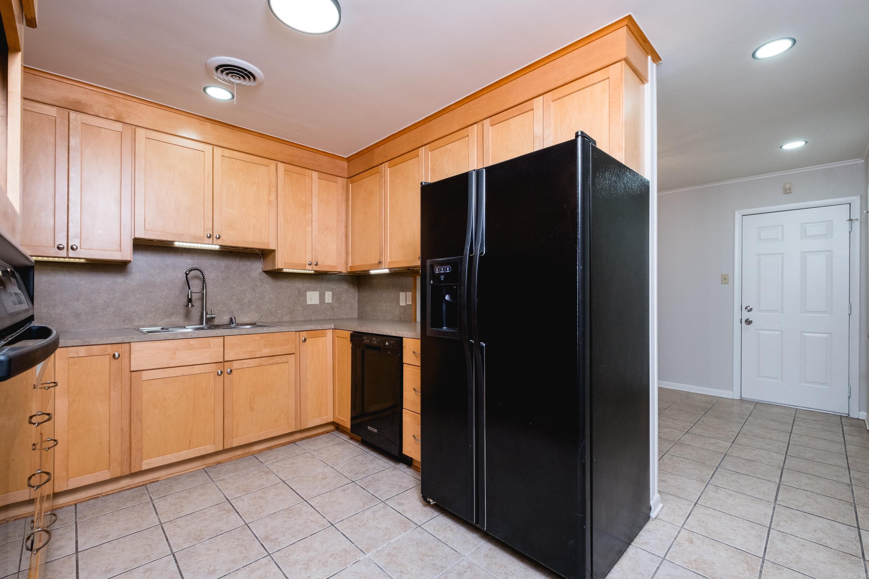 STURBRIDGE - Residential