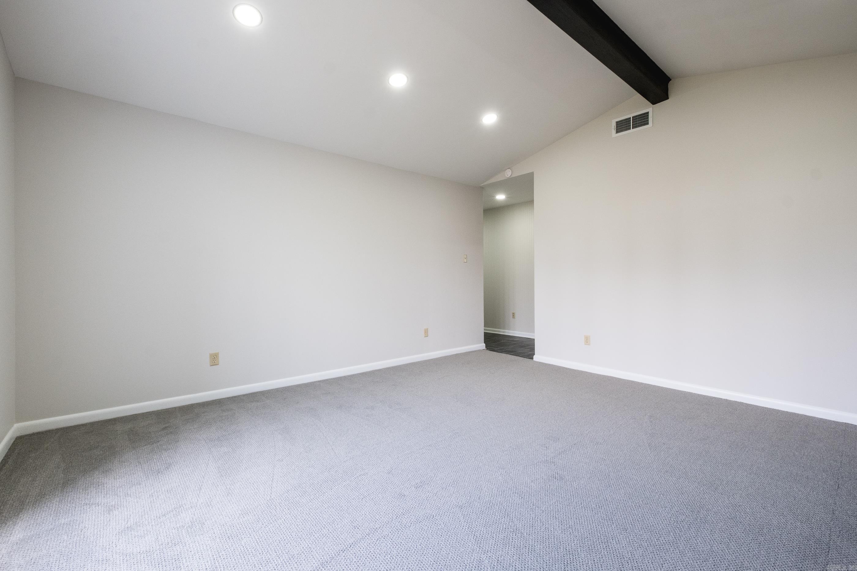 STURBRIDGE - Residential