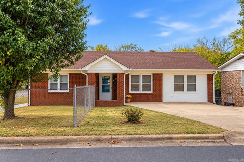 Photo of 108 Clyde Street, Hot Springs, AR 71913 (MLS # 26042491)
