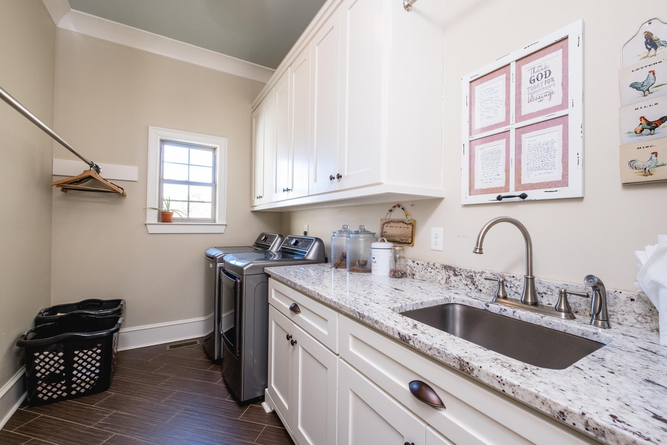 WATERVIEW ESTATES - Residential