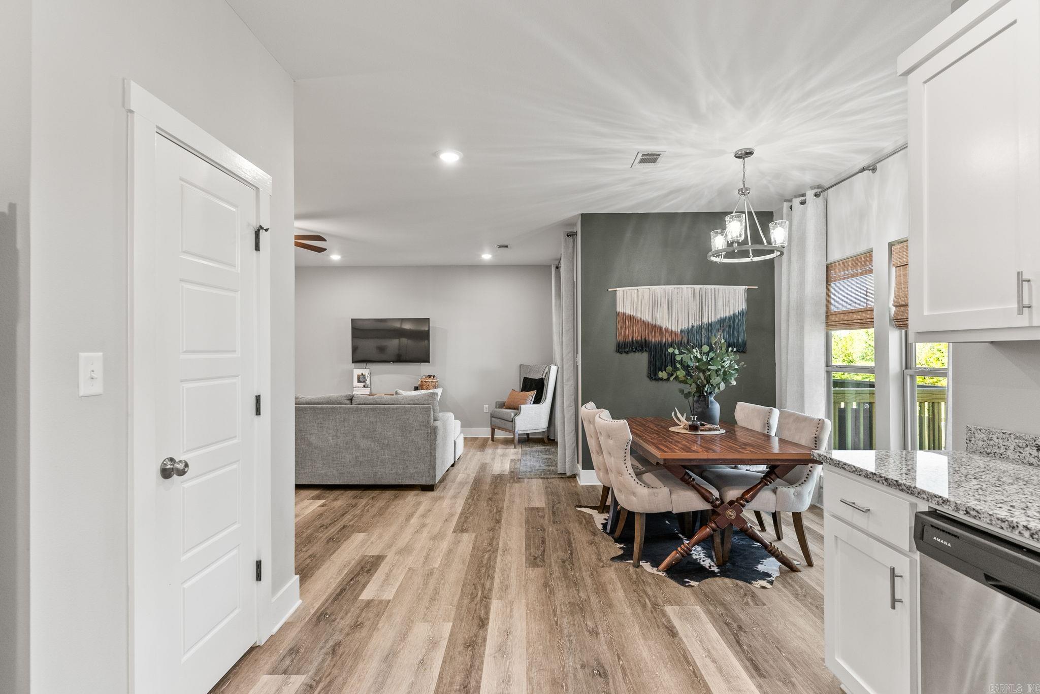 CANTEN COVE - Residential