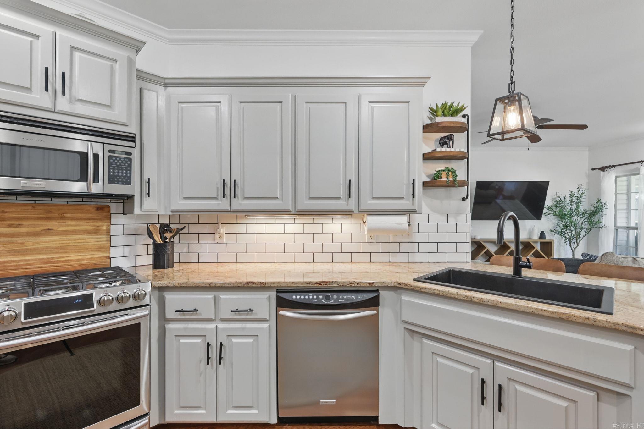 NORTHSHORE GARDENS - Residential