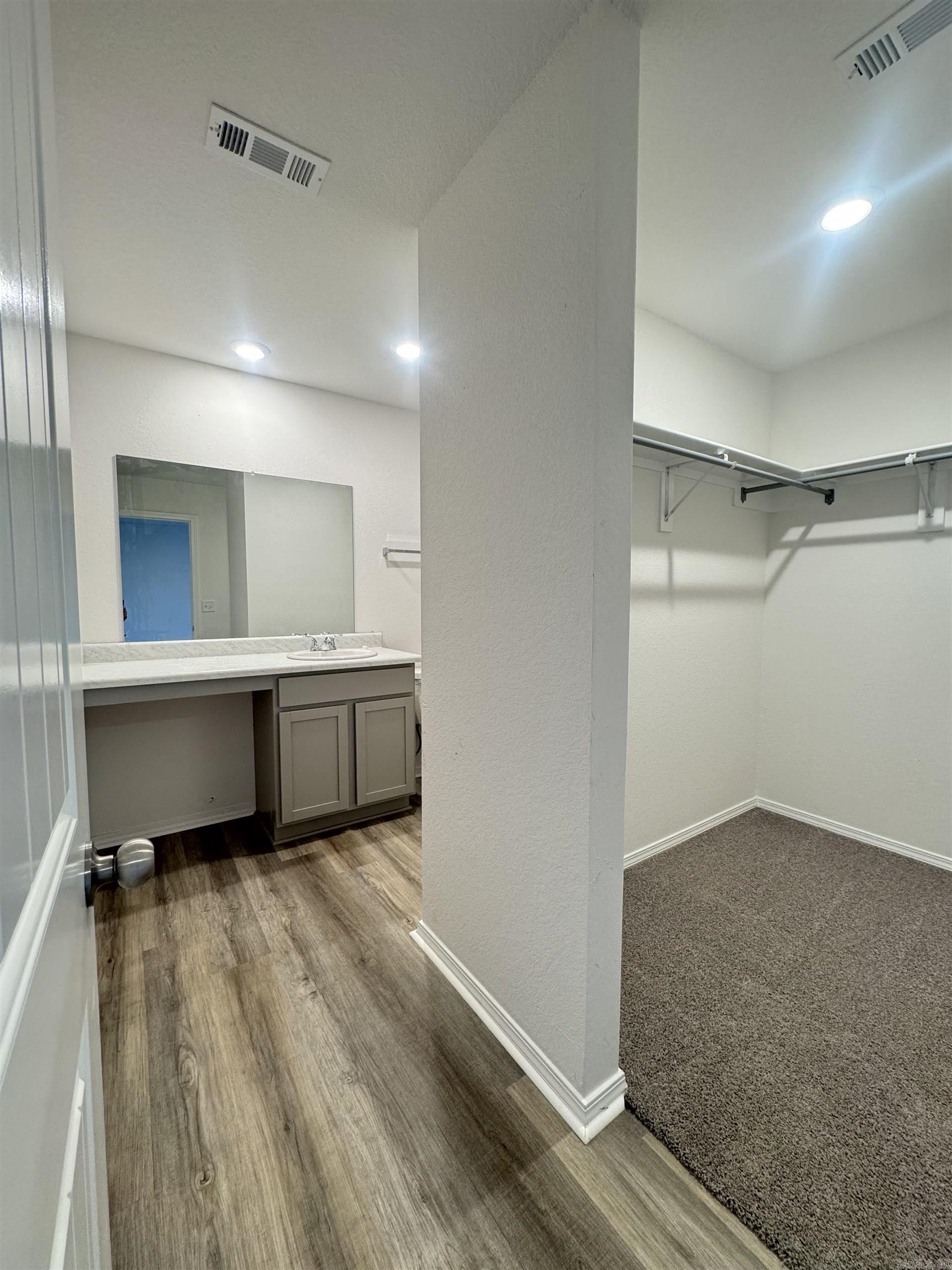 THE MEADOWS - Residential