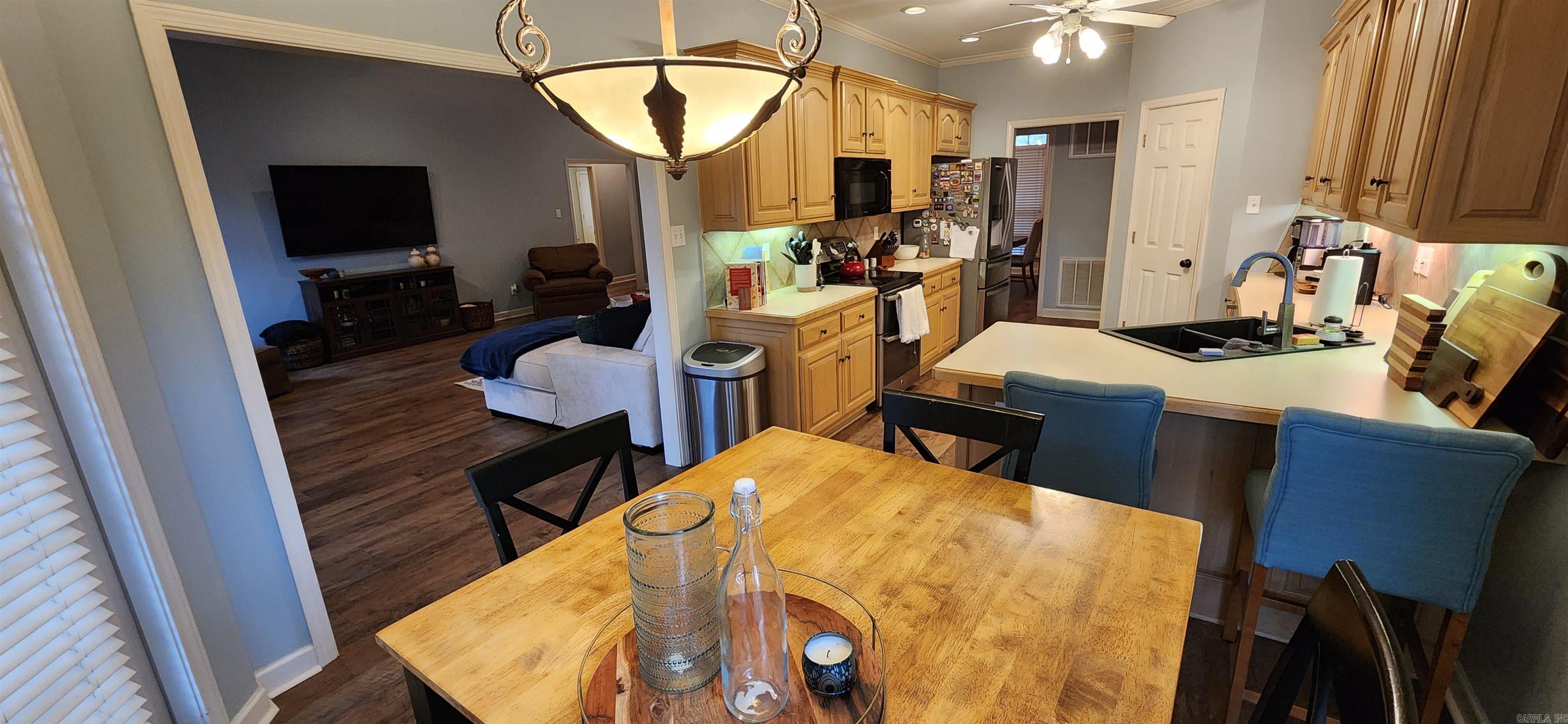 EDGEWATER ADDN - Residential