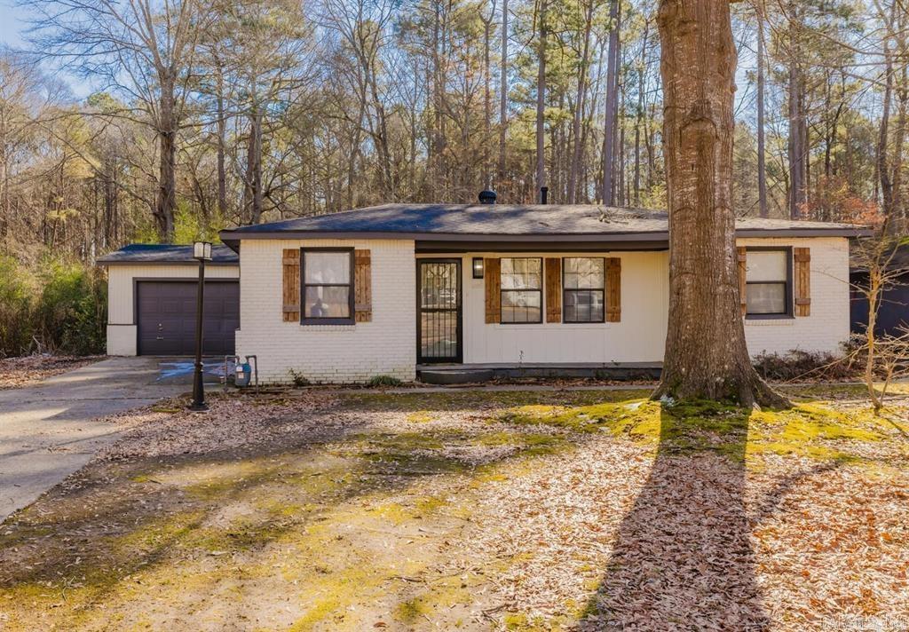 Welcome to this charming 3-bedroom, 2-bathroom home located in Alexander, AR. This cozy house features a spacious living room perfect for entertaining guests, as well as a large garage/shop for all your storage needs. The fresh paint and new appliances give the home a modern touch, while the large den provides additional living space. With a new roof installed in 2023, you can rest easy knowing your home is well-maintained. Situated on a 1-acre lot, there is plenty of outdoor space to enjoy. Don't miss out on the opportunity to make this house your home!