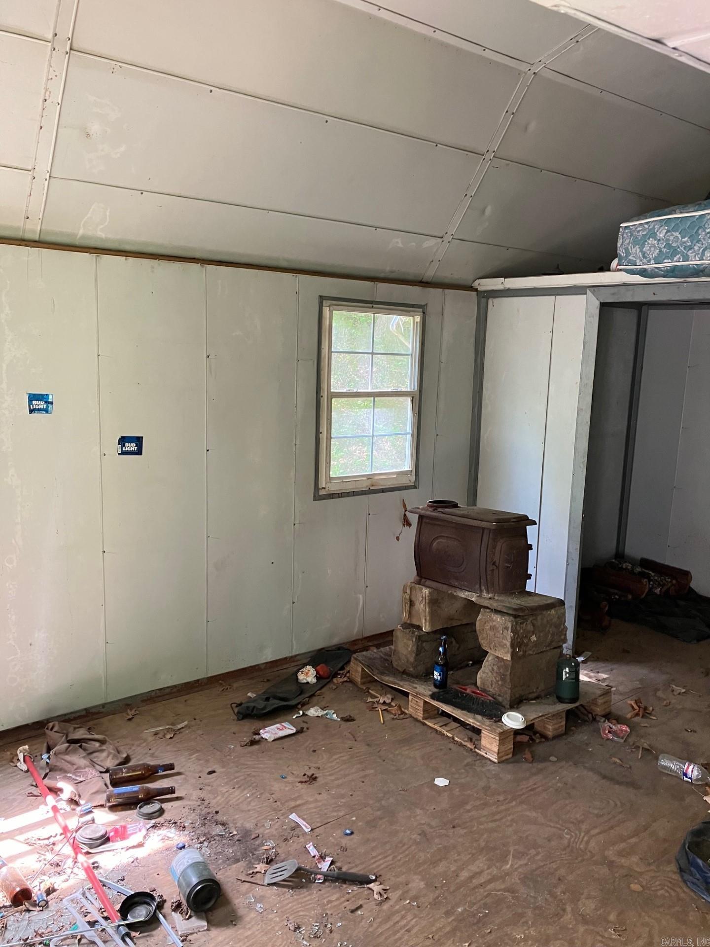 Metes & Bounds - Land