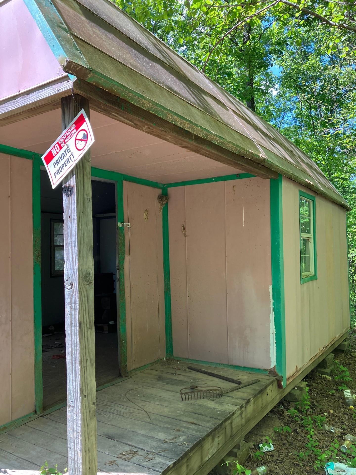 Metes & Bounds - Land