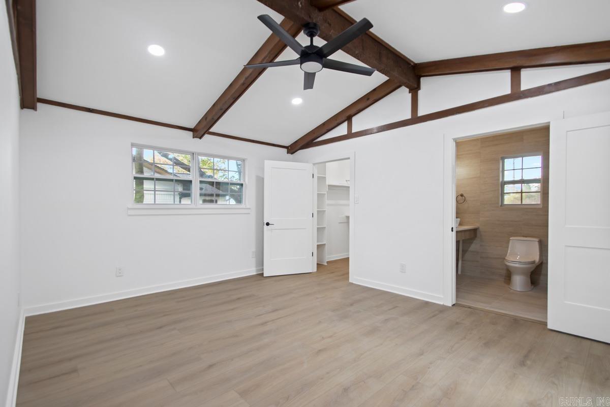 EAST MEADOW - Residential