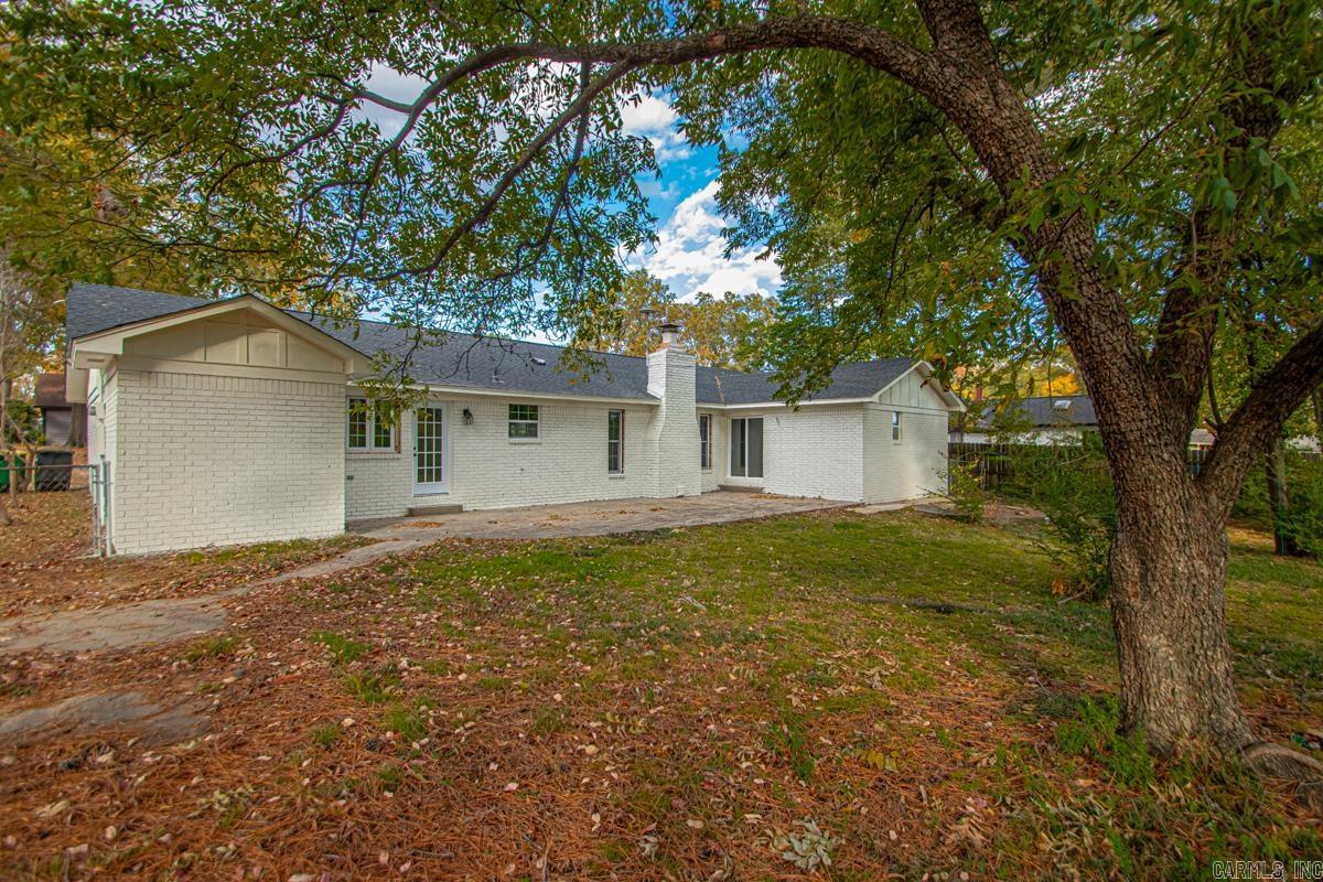 EAST MEADOW - Residential