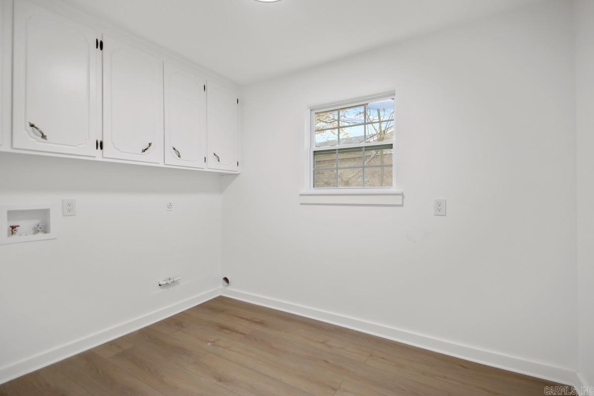 EAST MEADOW - Residential