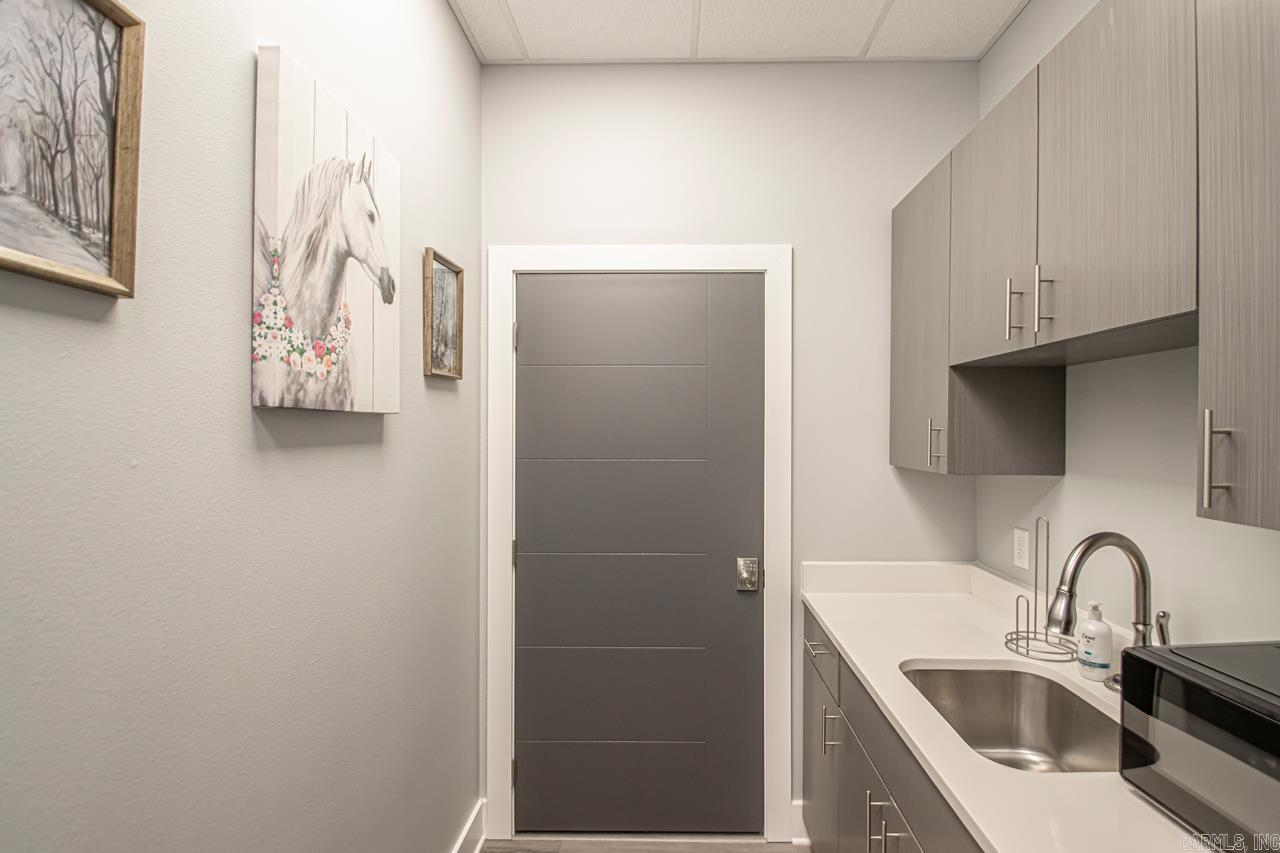 Metes & Bounds - Commercial Sale