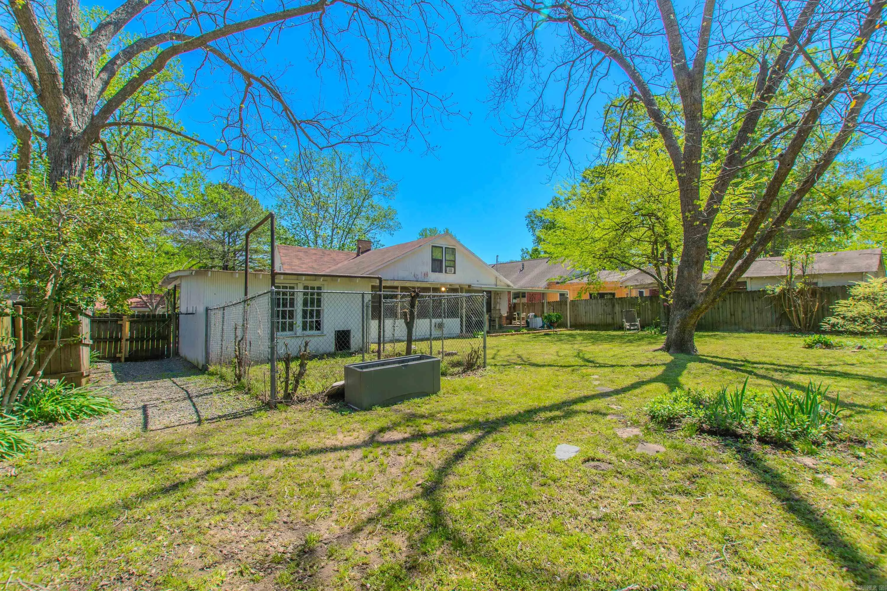 North Little Rock, Arkansas 72116, United States, 2 Bedrooms Bedrooms, ,2 BathroomsBathrooms,Residential,Pending,107891